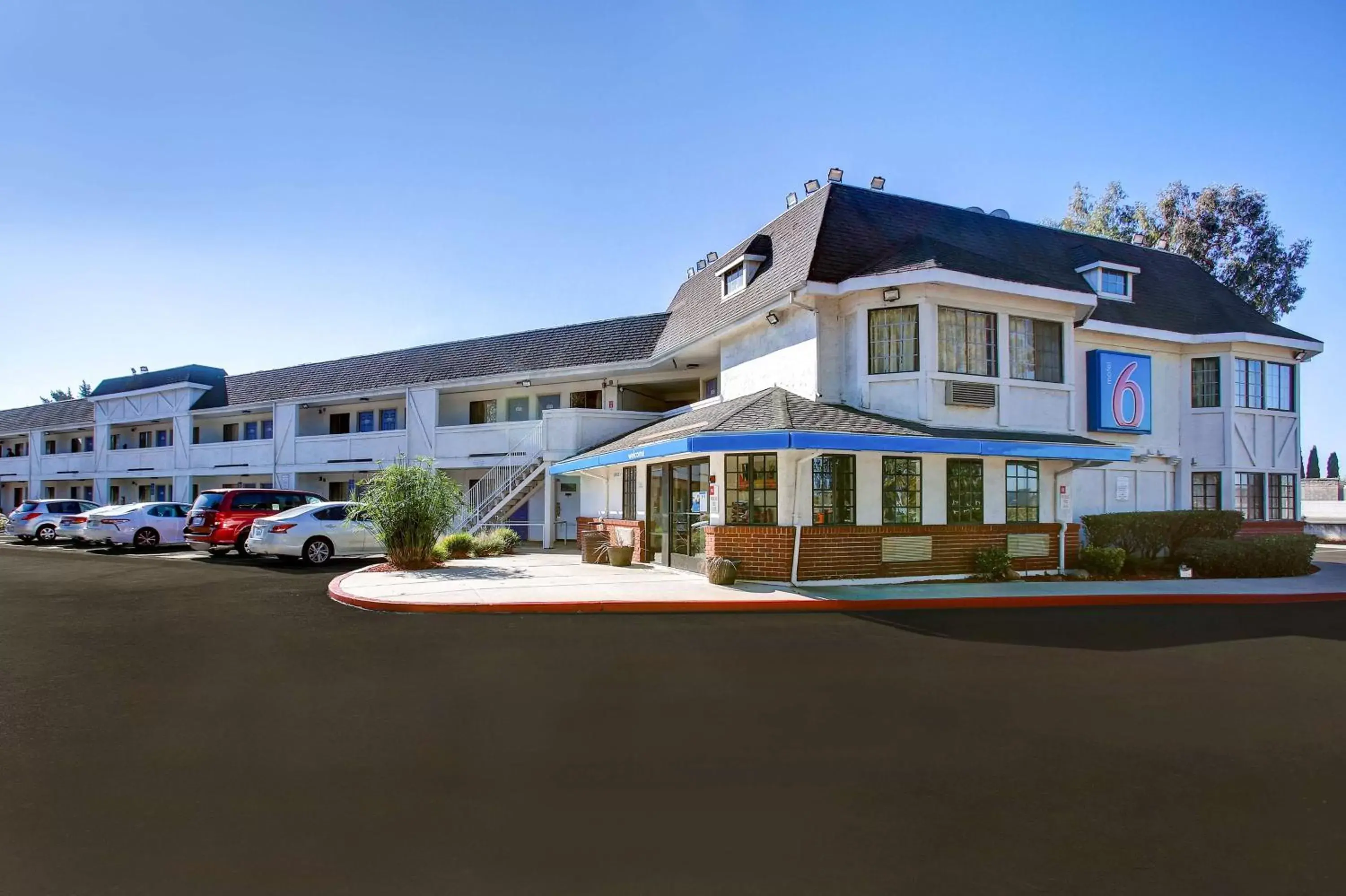 Property Building in Motel 6-Fremont, CA - North