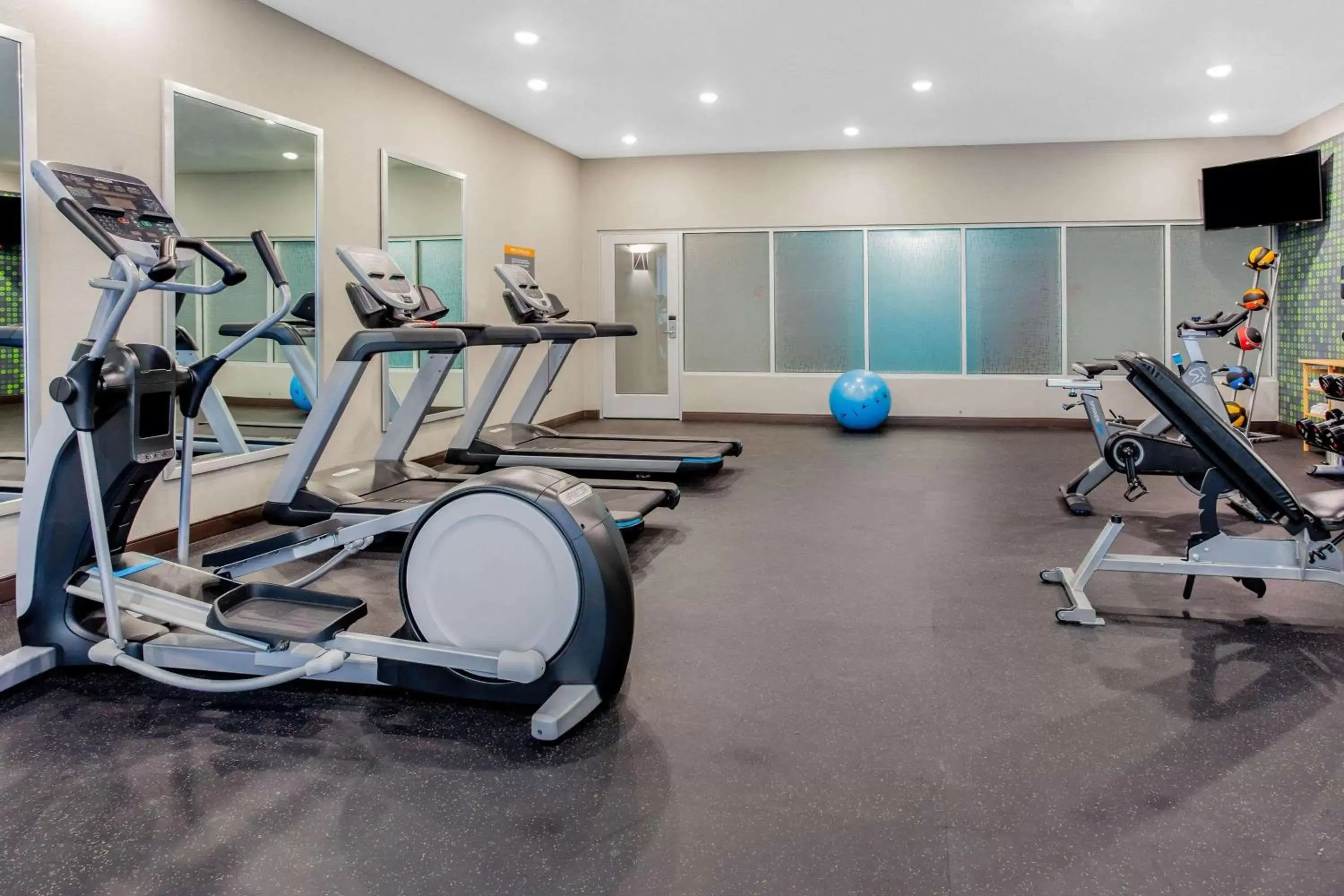 Fitness centre/facilities, Fitness Center/Facilities in La Quinta by Wyndham San Antonio Alamo City