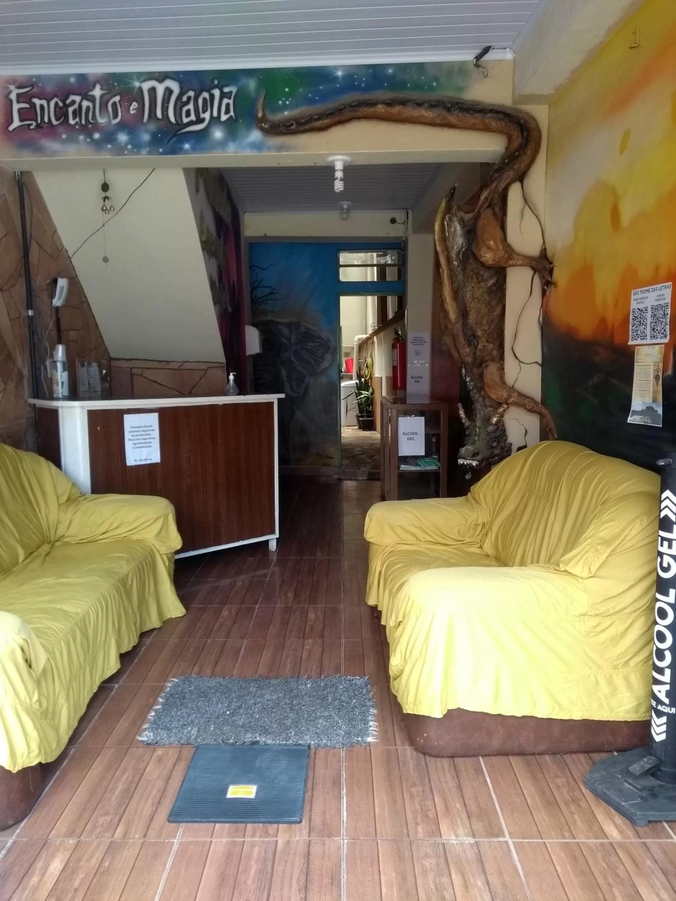 Property building, Bed in Pousada Encanto e Magia