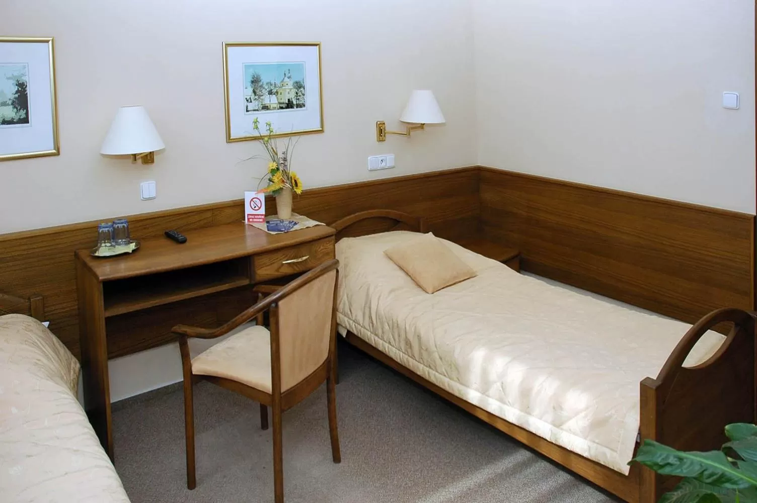 Bed in Hotel Restaurant Modrá Hvězda