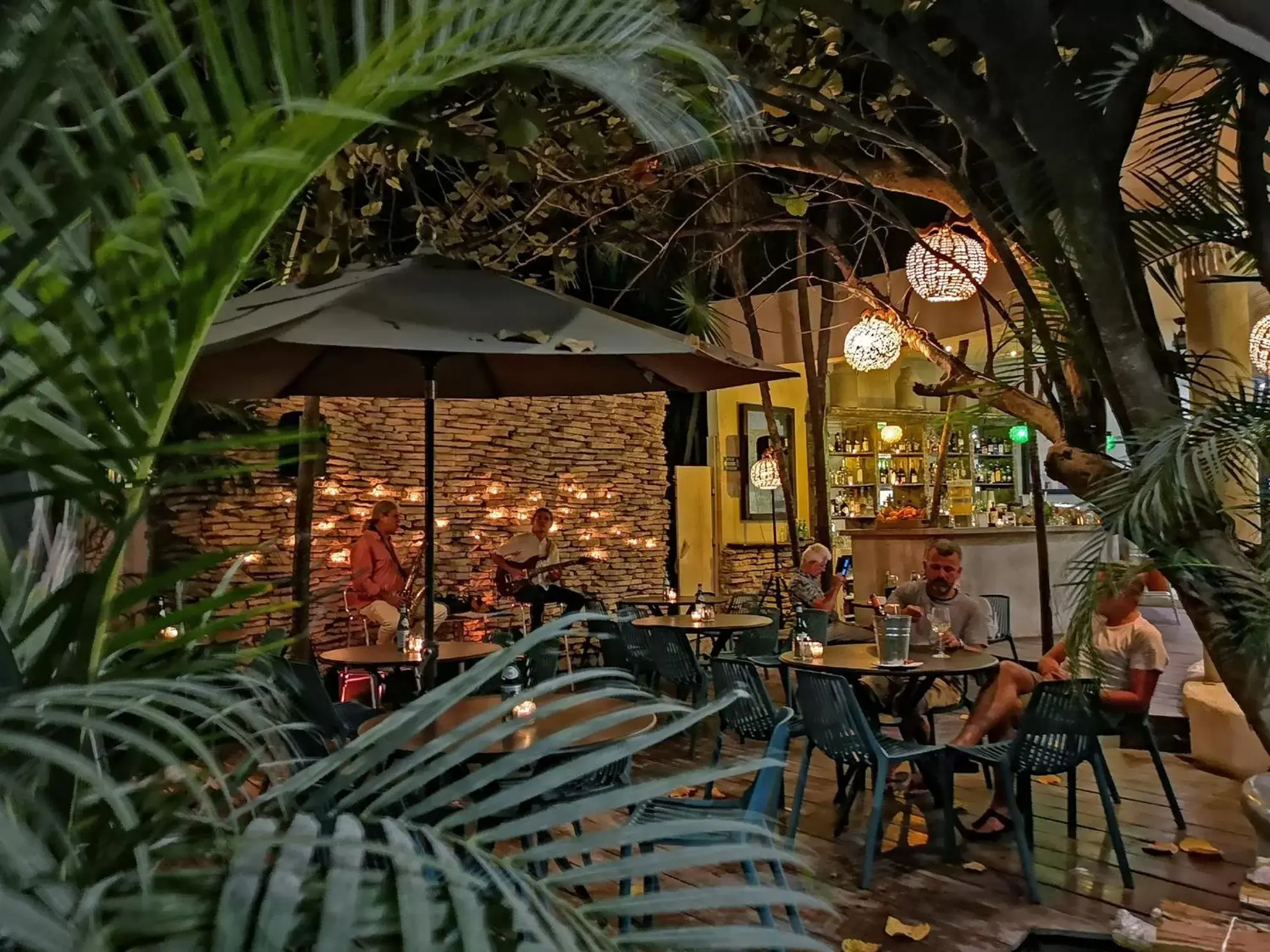 Restaurant/Places to Eat in Coco Tulum Beach Club Hotel