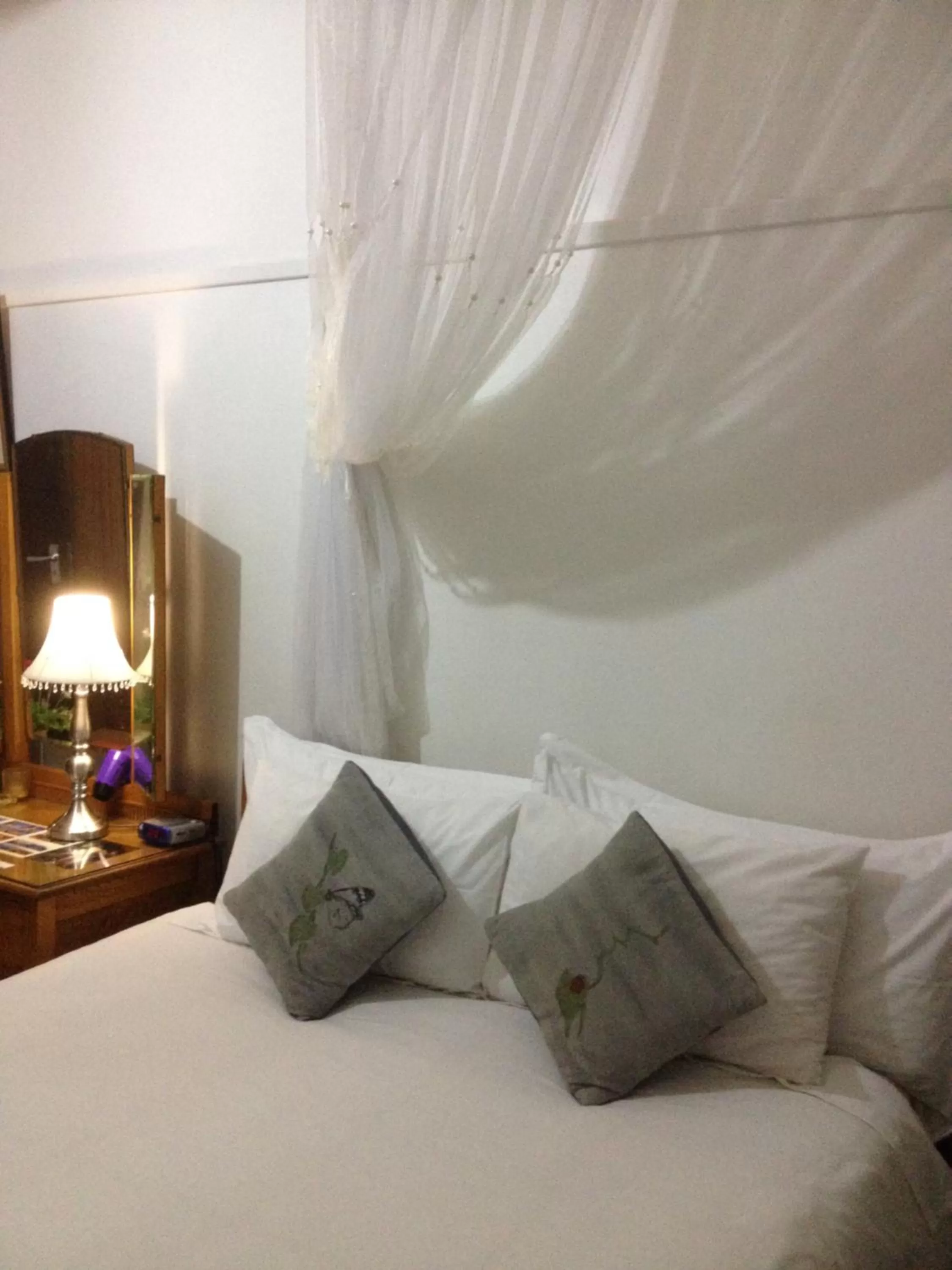 Bedroom, Bed in The Nook B&B