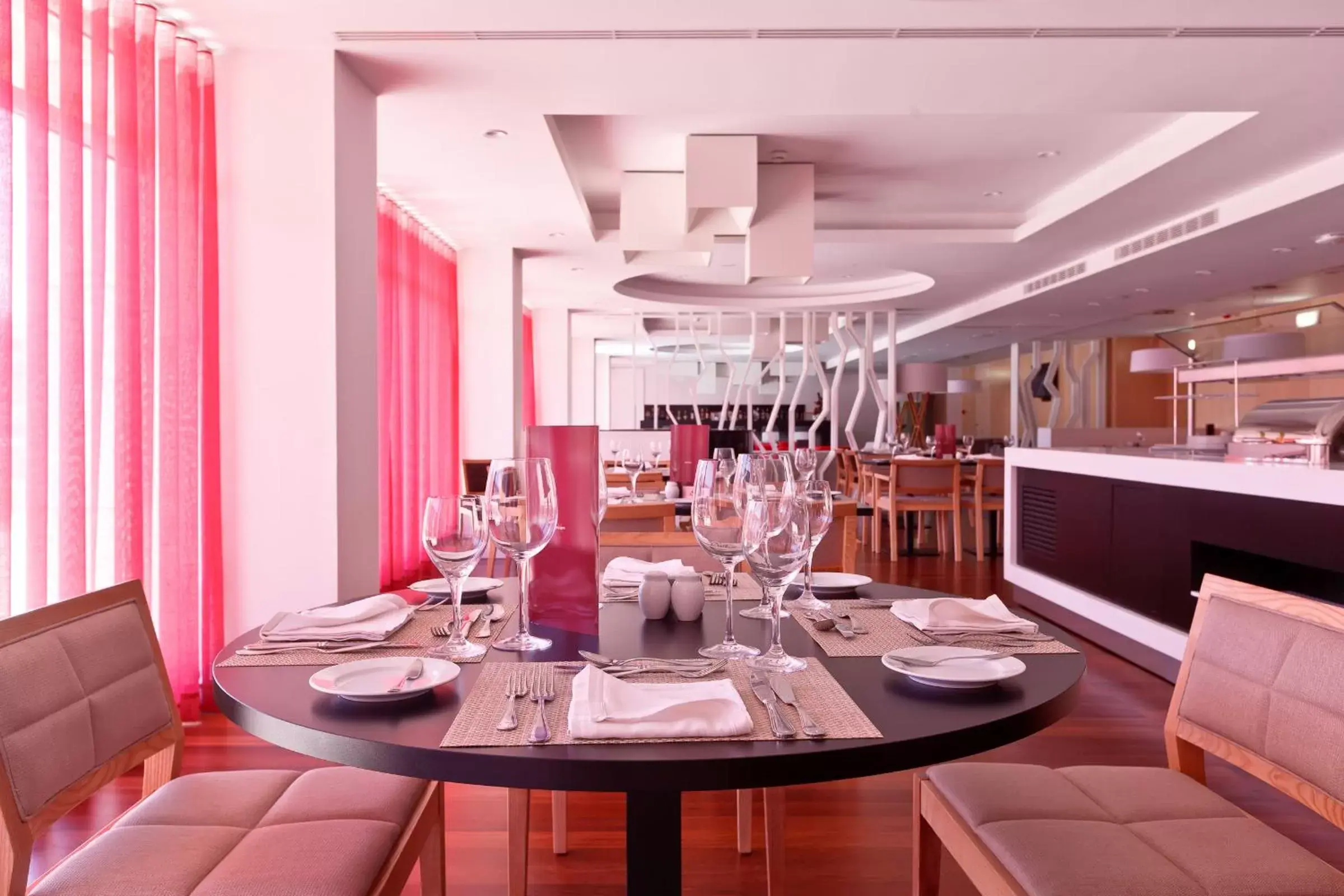 Restaurant/Places to Eat in Hotel Mercure Braga Centro