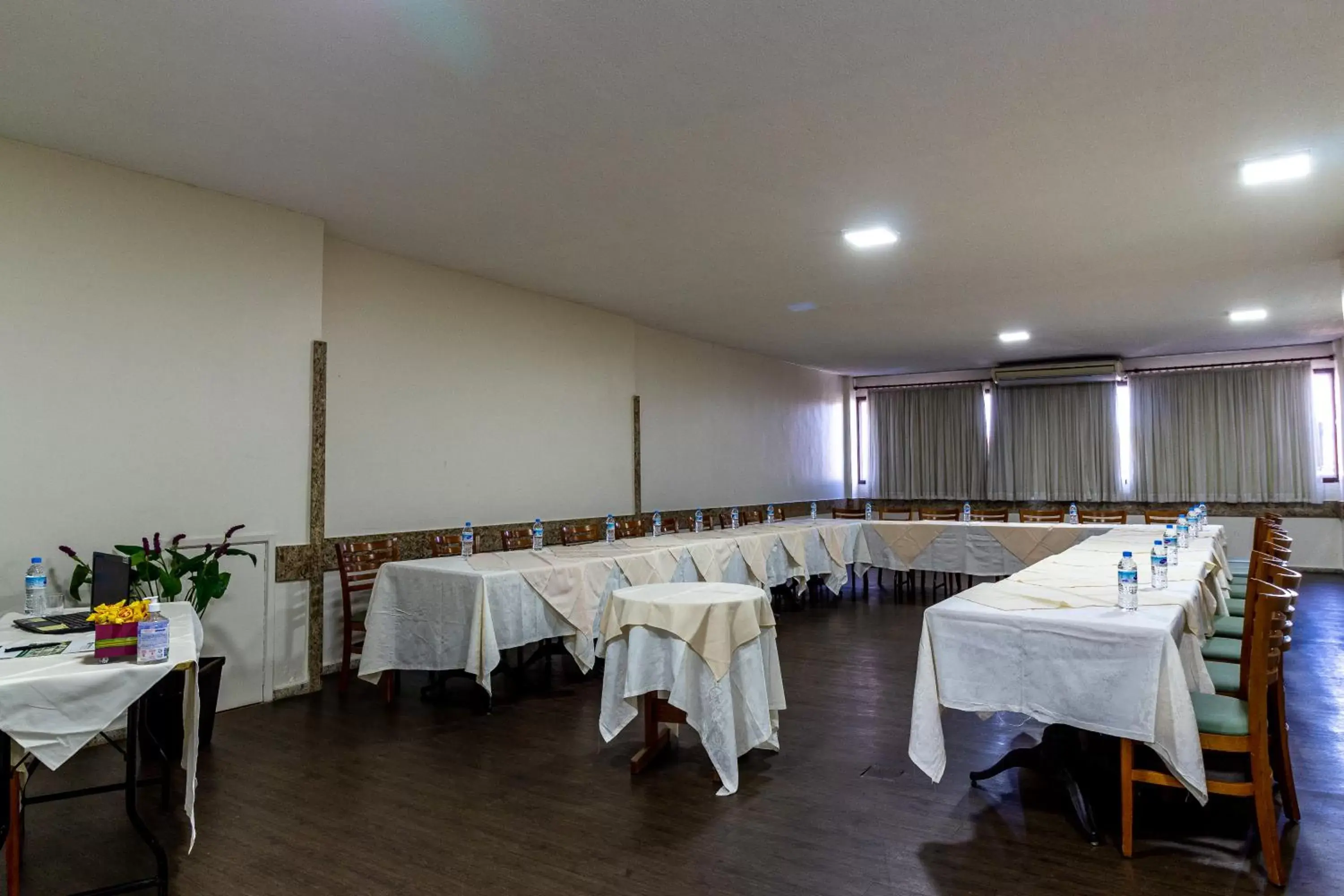 Business facilities, Restaurant/Places to Eat in Nacional Inn Piracicaba