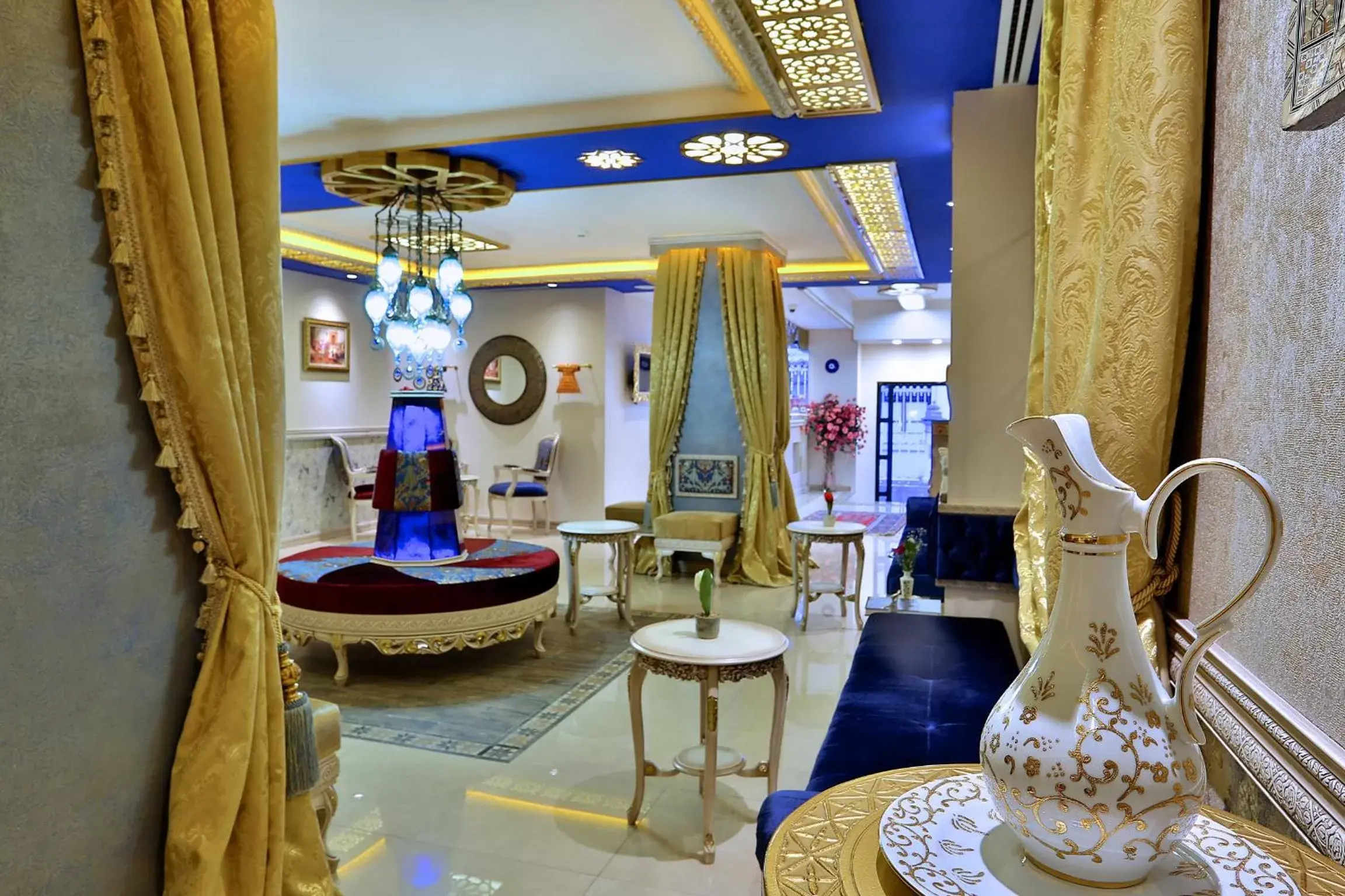 Lobby or reception in Edibe Sultan Hotel