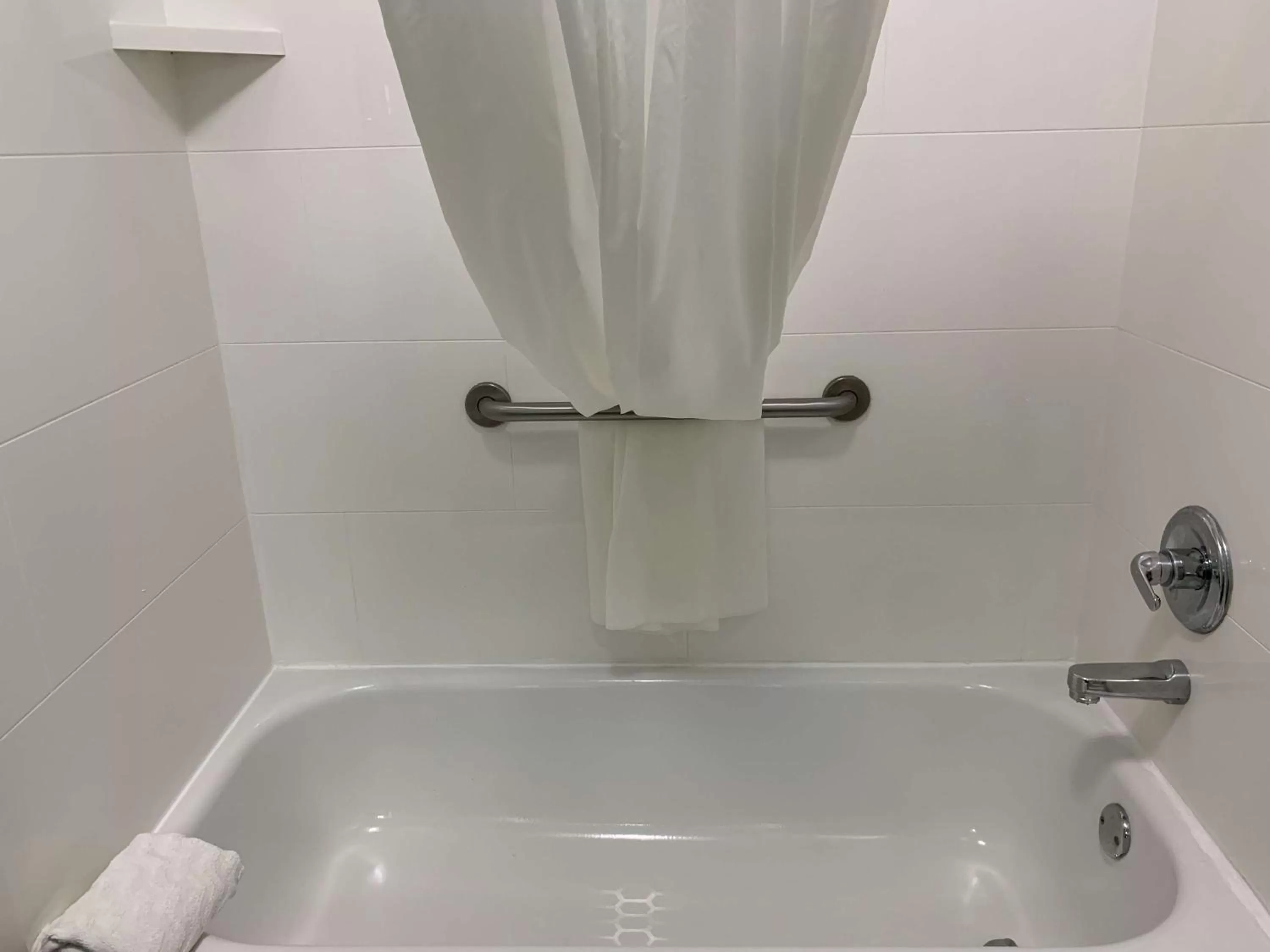 Bathroom in Best Western Plus Olive Branch Hotel & Suites