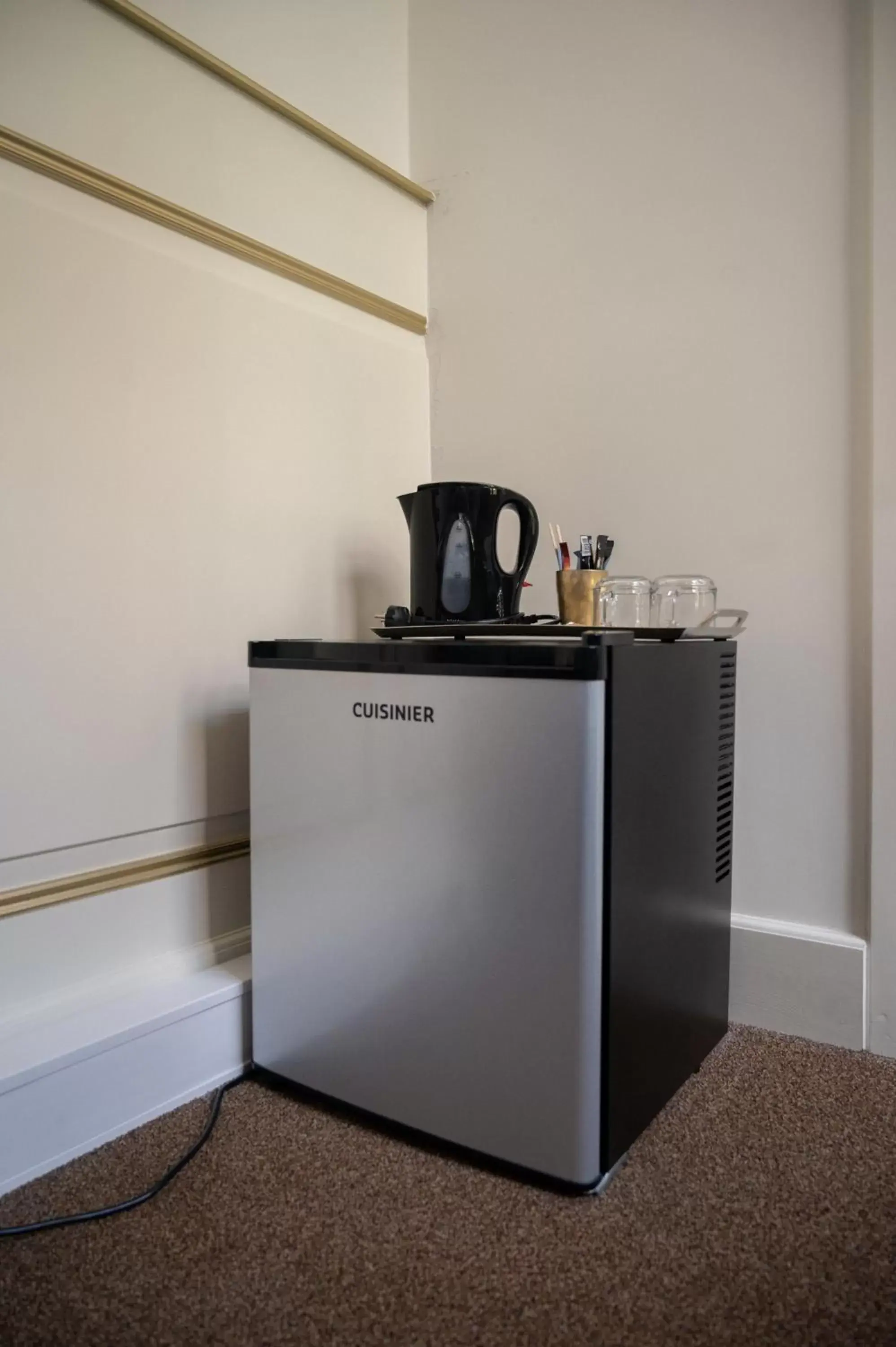 Kitchen/Kitchenette in The Velvet Lodge