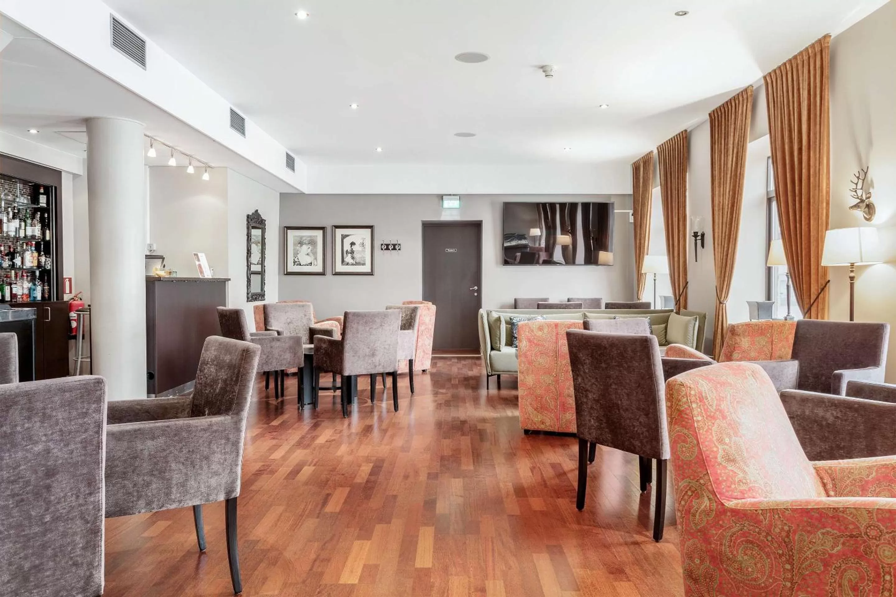 Lounge or bar in Best Western Plus Gyldenlove Hotell