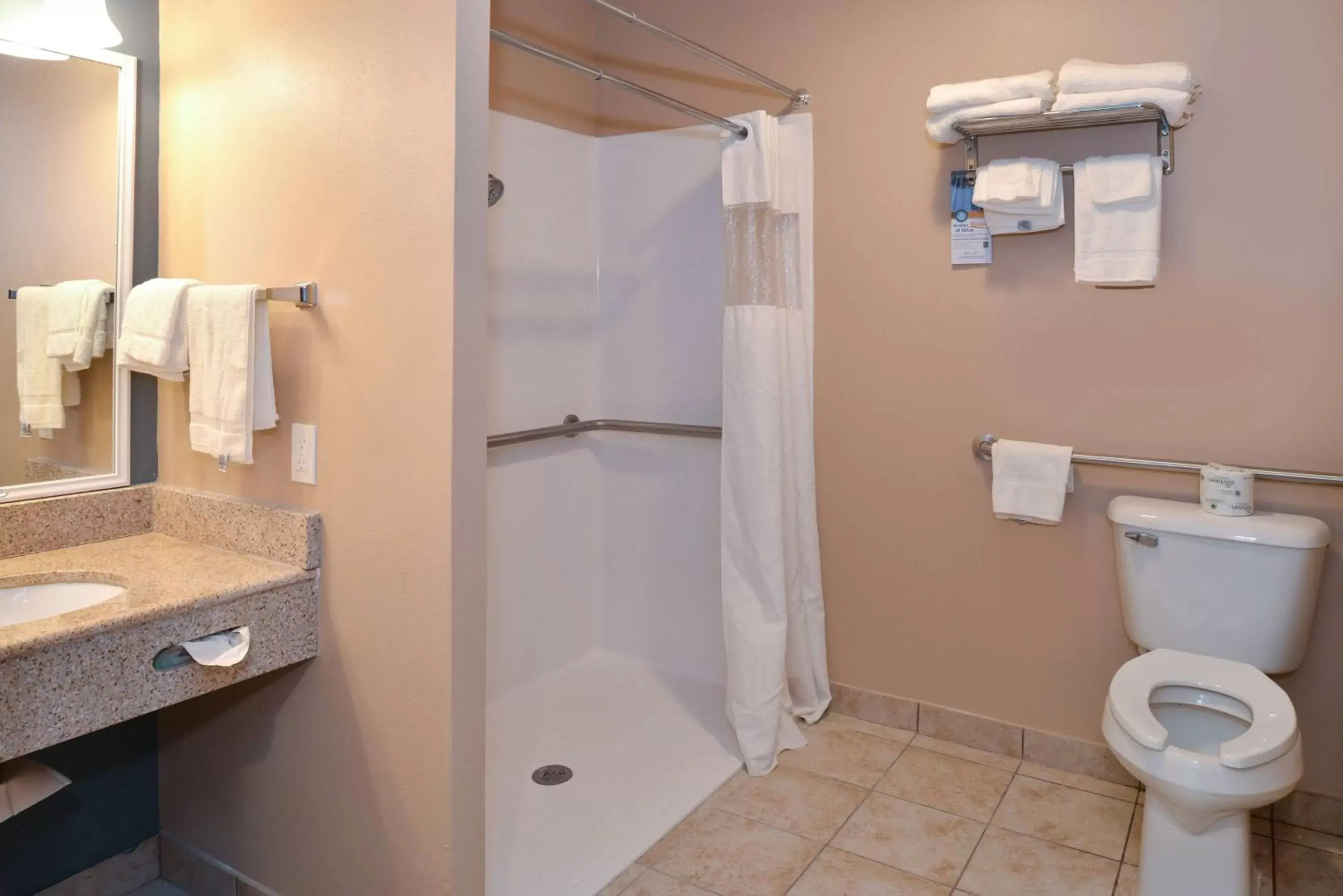 Shower, Bathroom in Wingate by Wyndham Beaver I-15