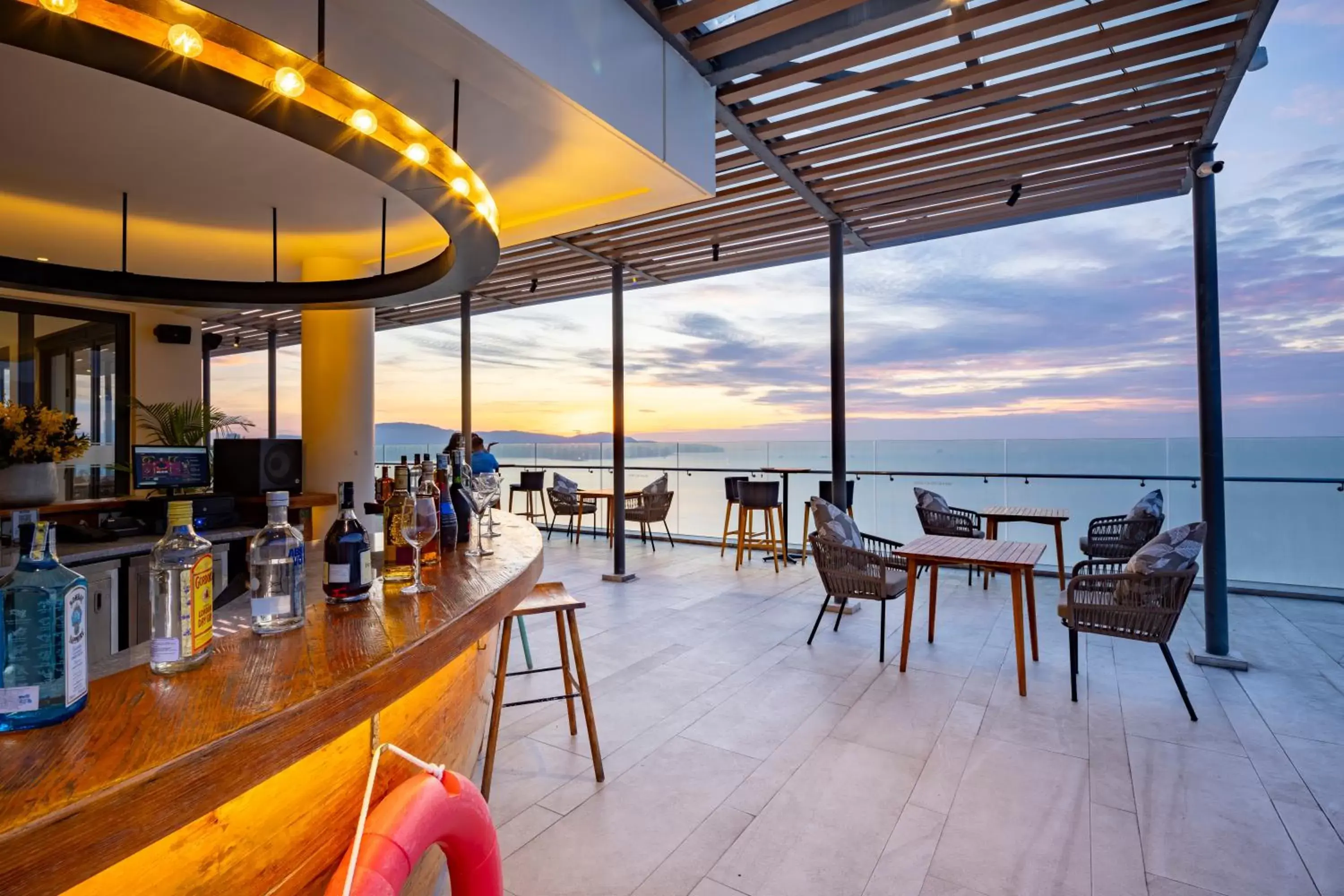 Lounge or bar, Restaurant/Places to Eat in Anya Premier Hotel Quy Nhon