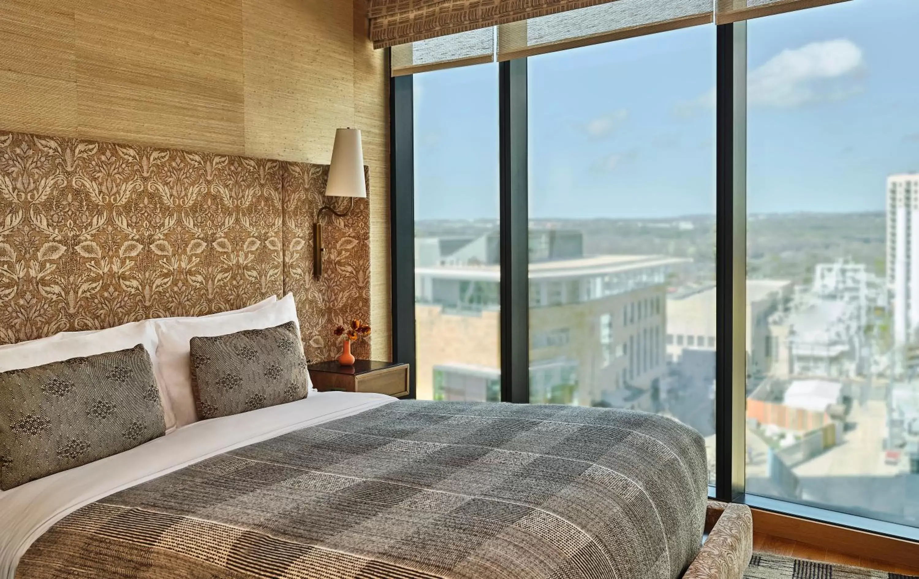 Bedroom, Bed in Austin Proper Hotel, a Member of Design Hotels