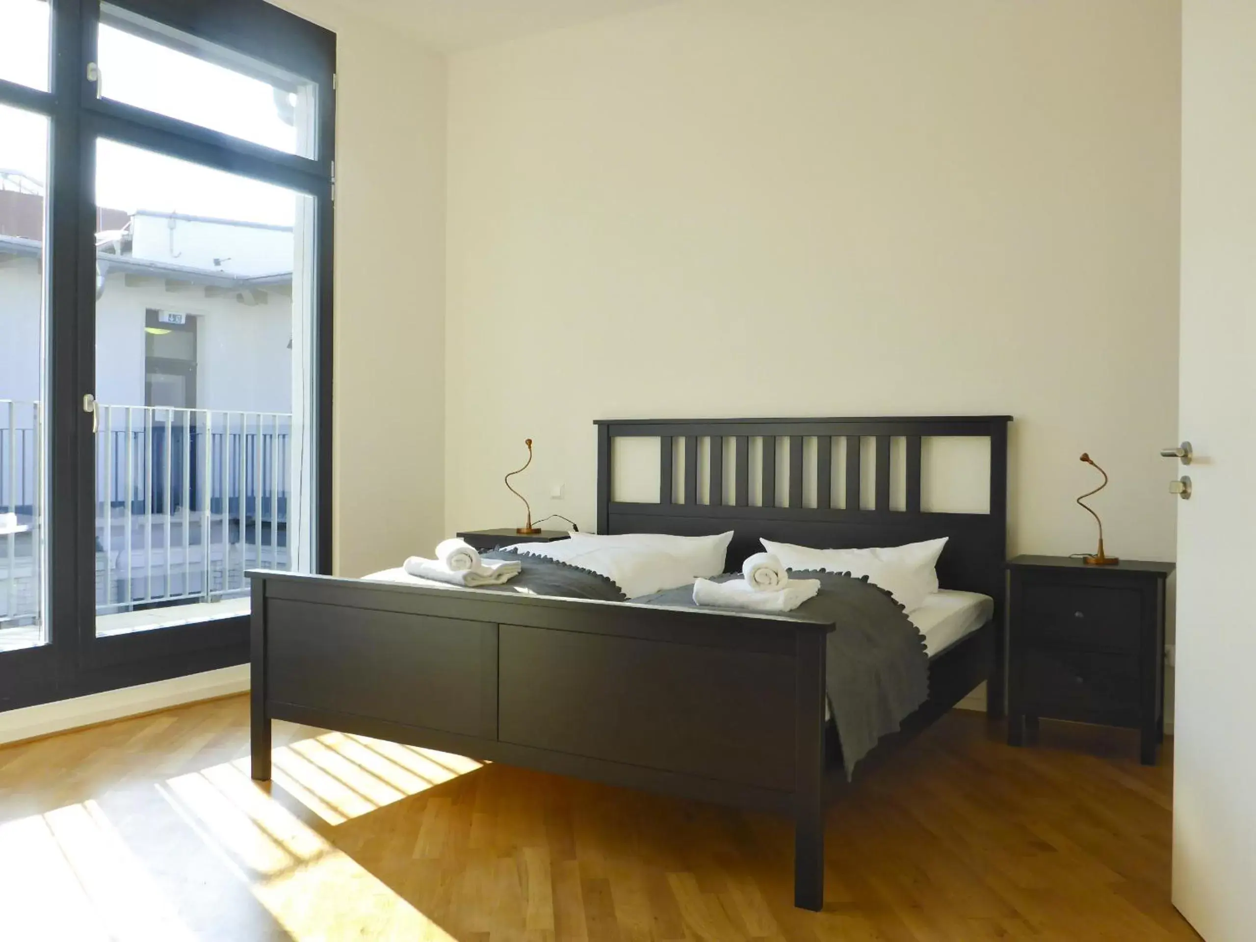 Double Room with shared living room in Five Elements Hostel Leipzig