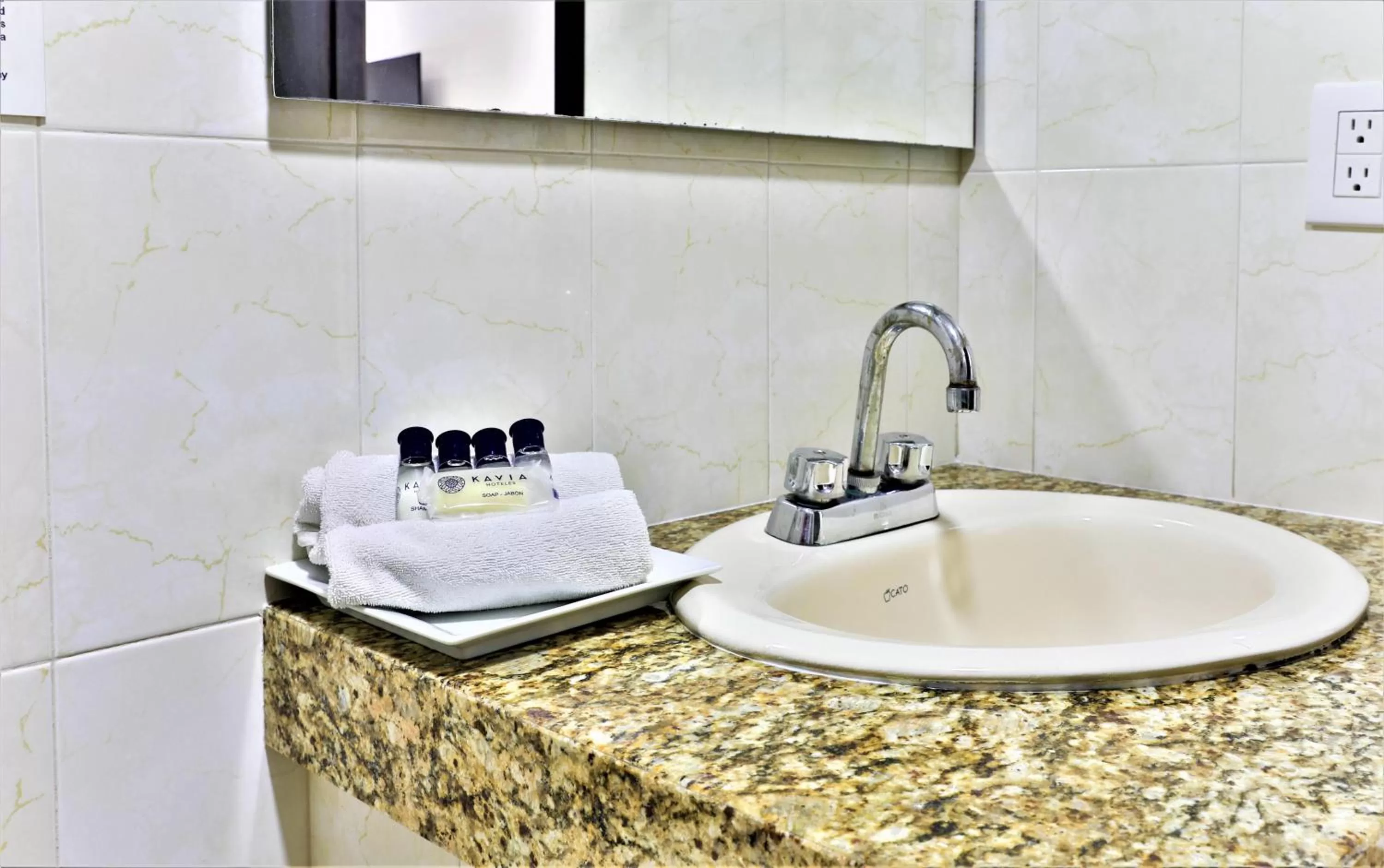Bathroom in Hotel Colonial Playa del Carmen