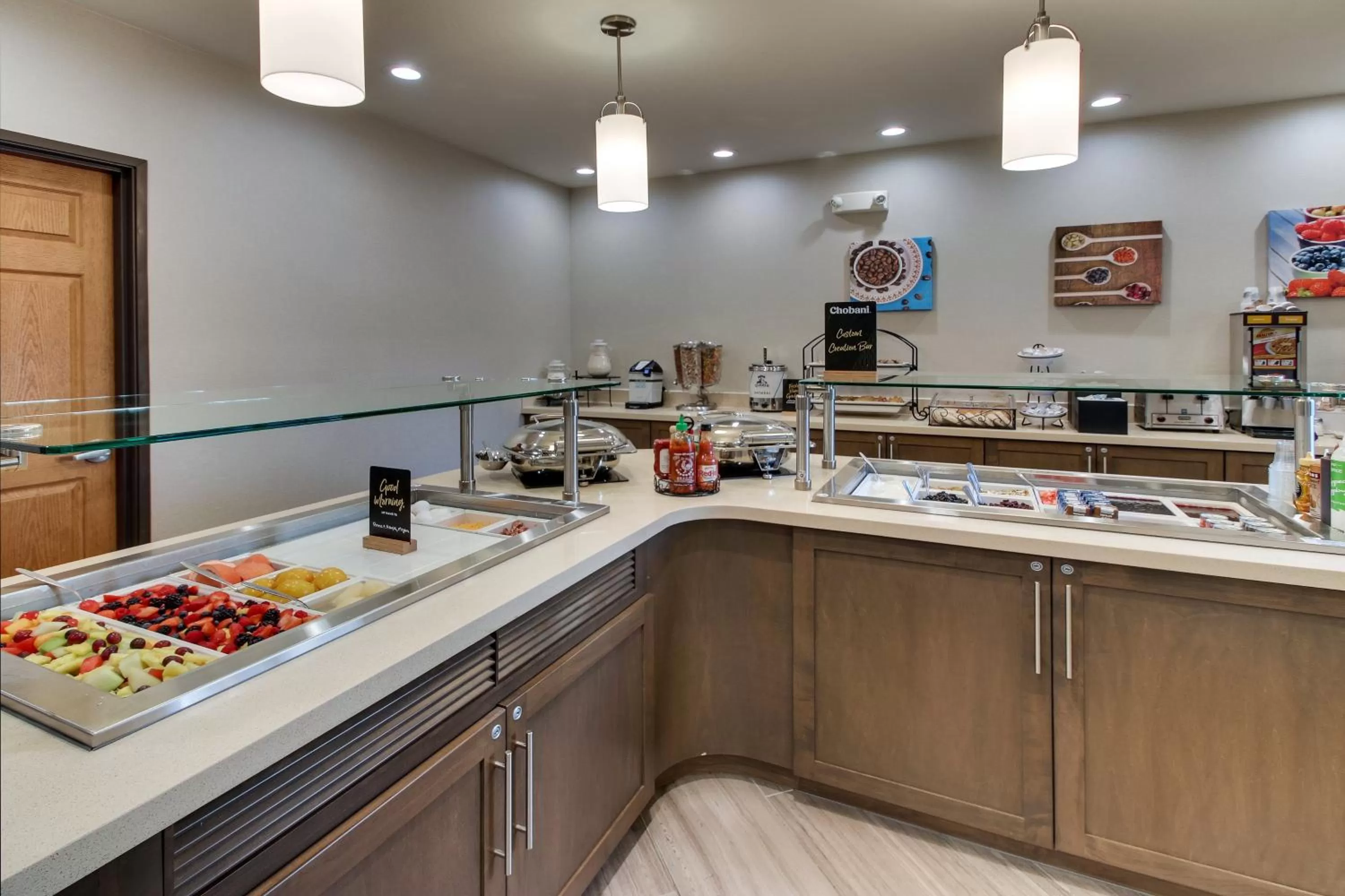 Restaurant/places to eat in Staybridge Suites Missoula by IHG