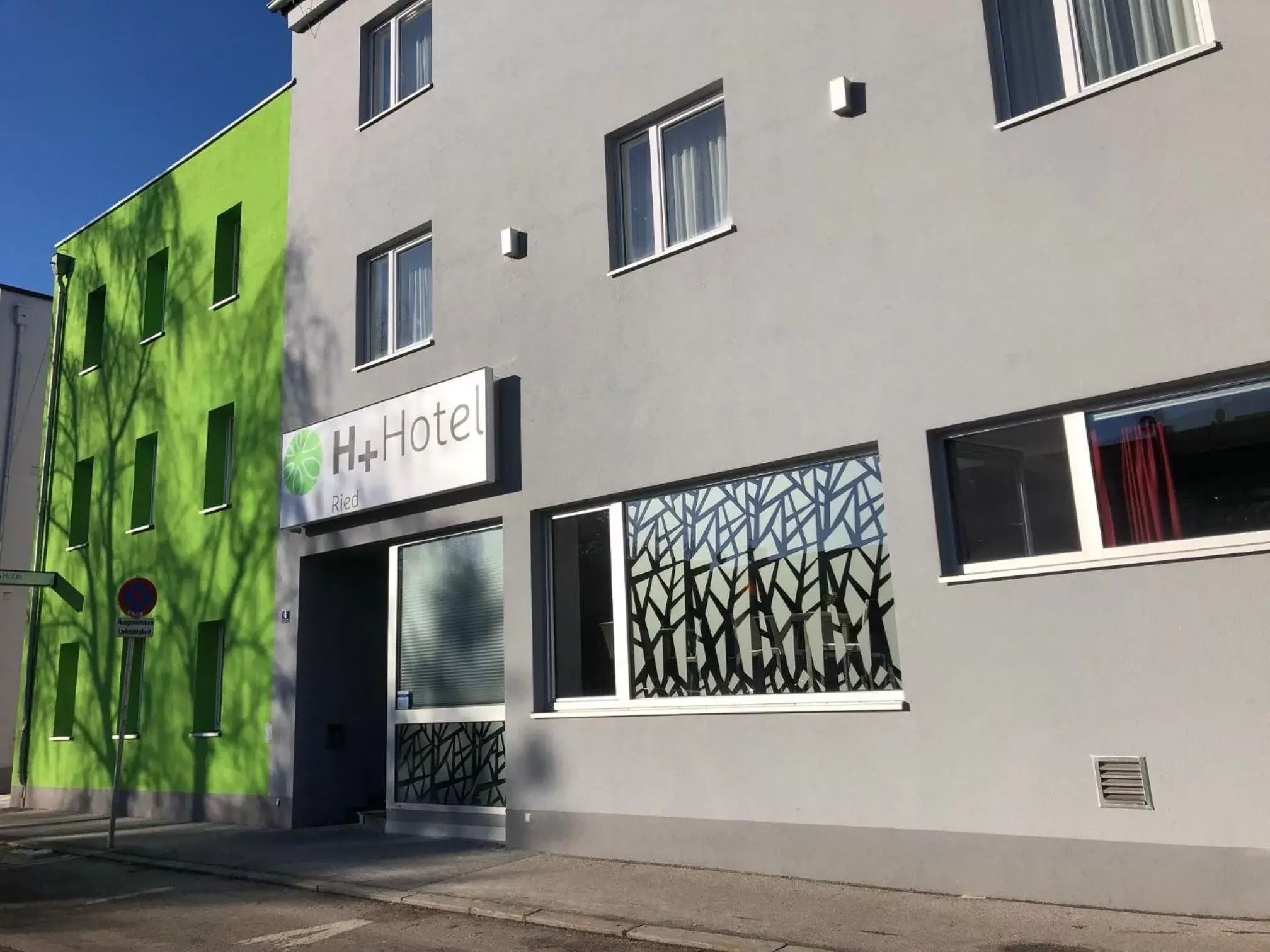 Property building in H+ Hotel Ried