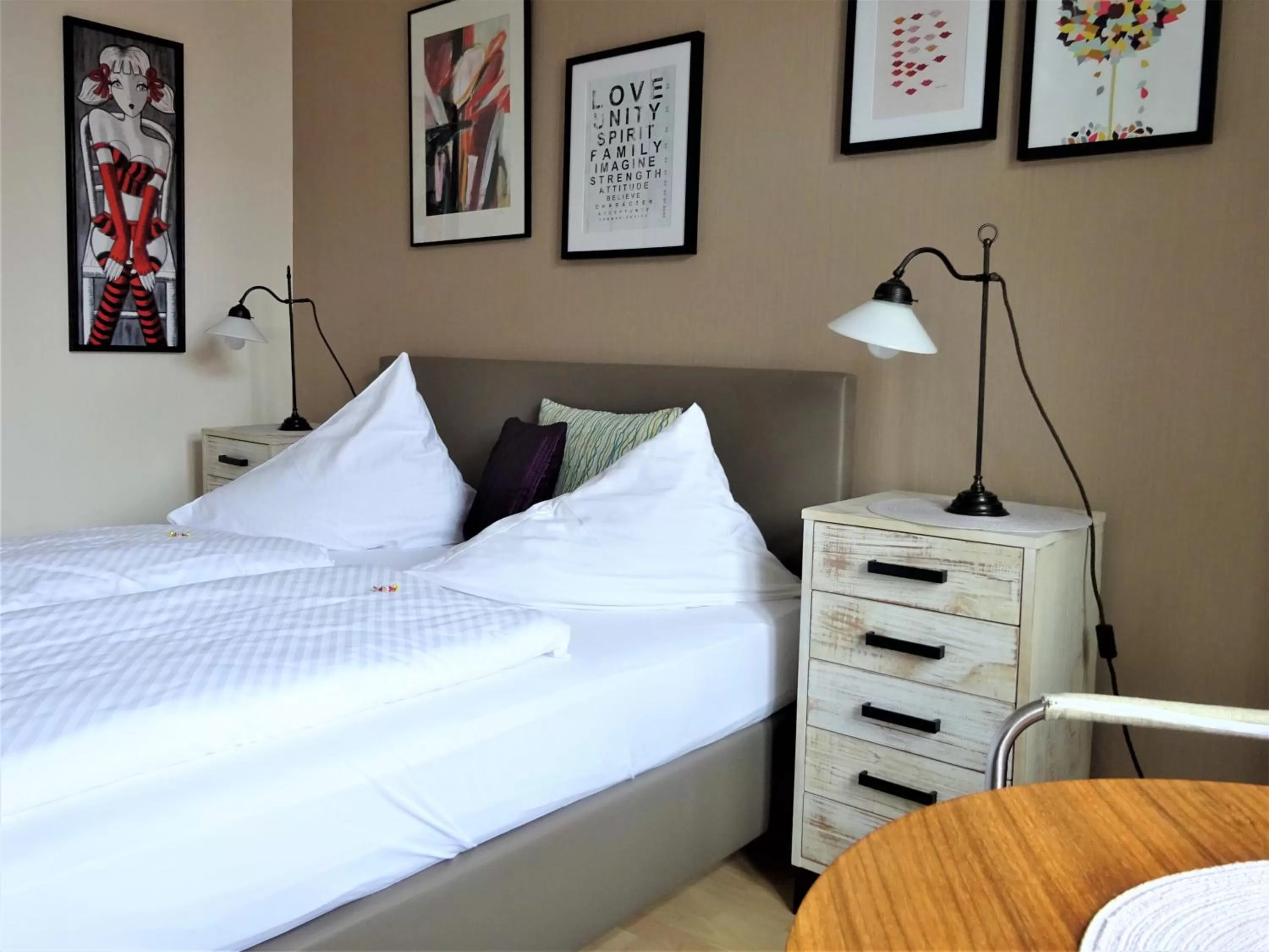 Bed in Hotel Pension Zur Fährbrücke