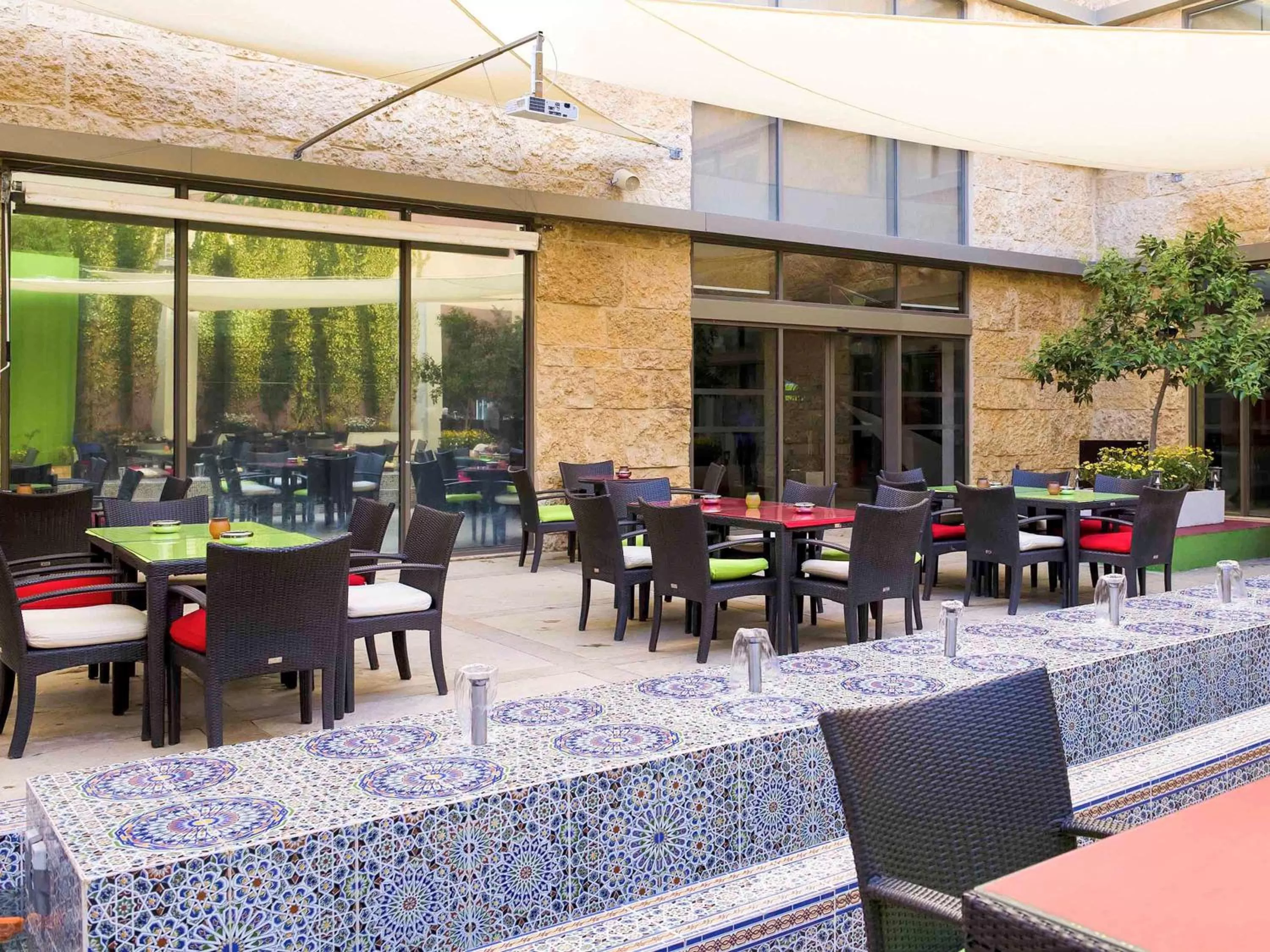 Lounge or bar in ibis Amman