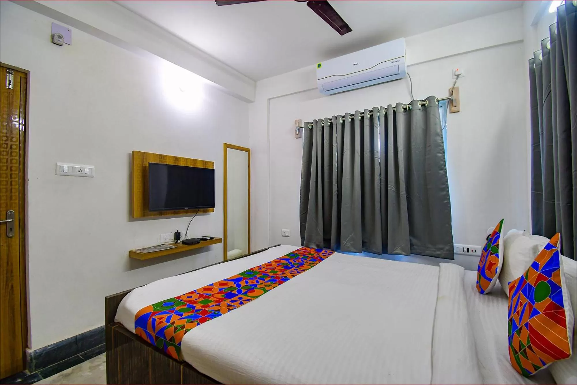 Bed in FabExpress Amar Raj Villa - Nr Eco Park