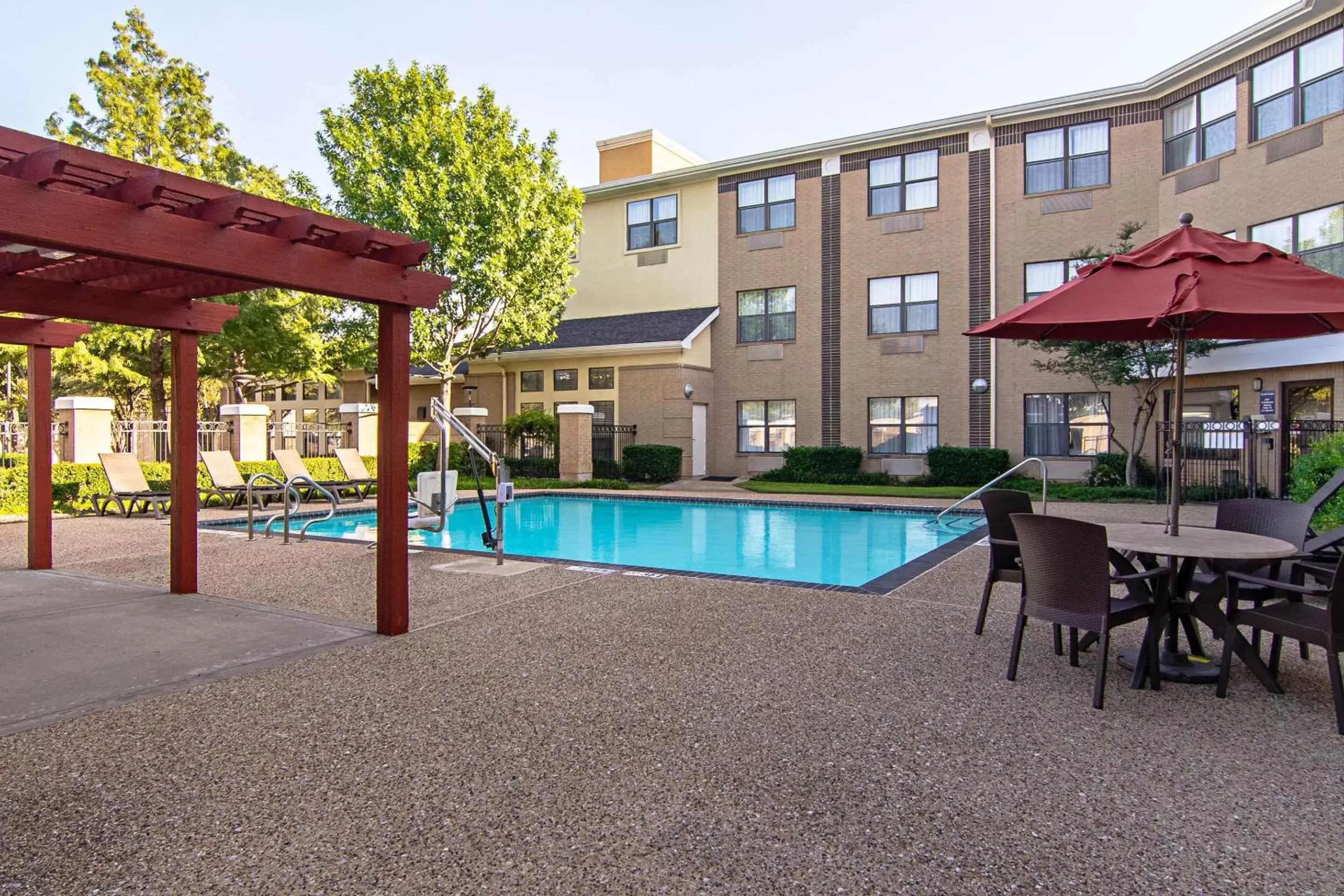 On site, Swimming Pool in Comfort Suites NW Dallas Near Love Field