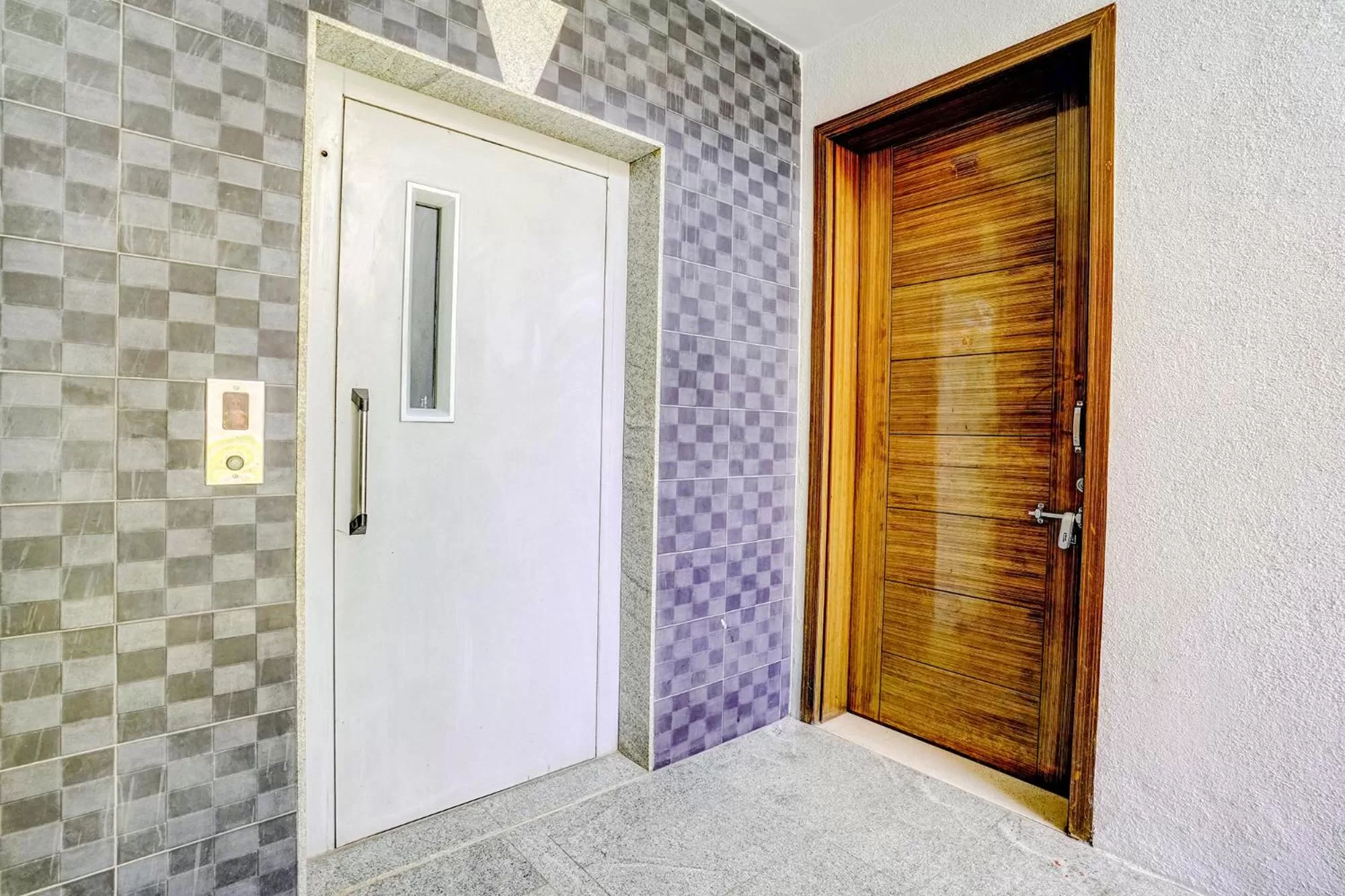 Lobby or reception in FabHotel Woods Regency