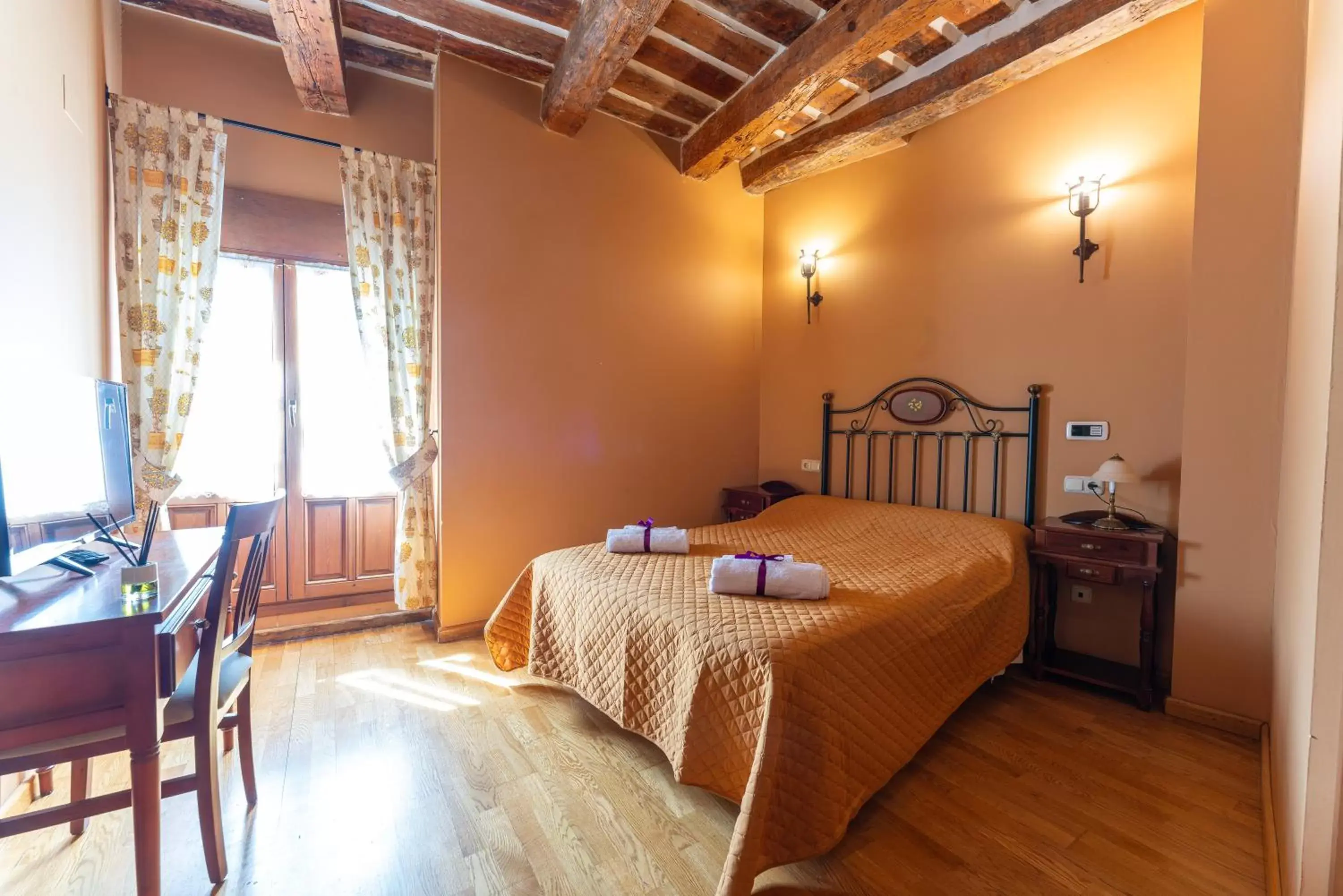 Photo of the whole room, Bed in Hotel Rincón Castellano