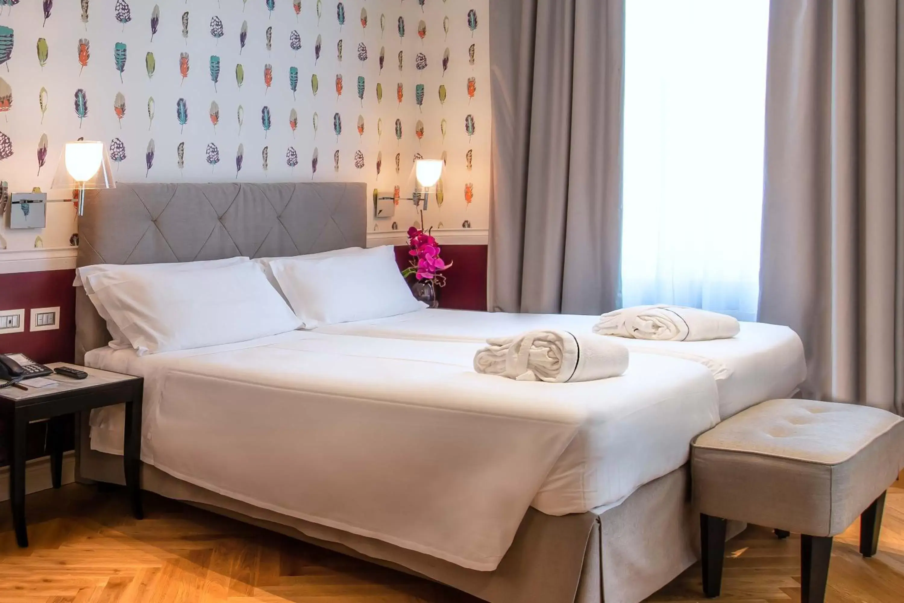 Bedroom, Bed in Hotel Damaso