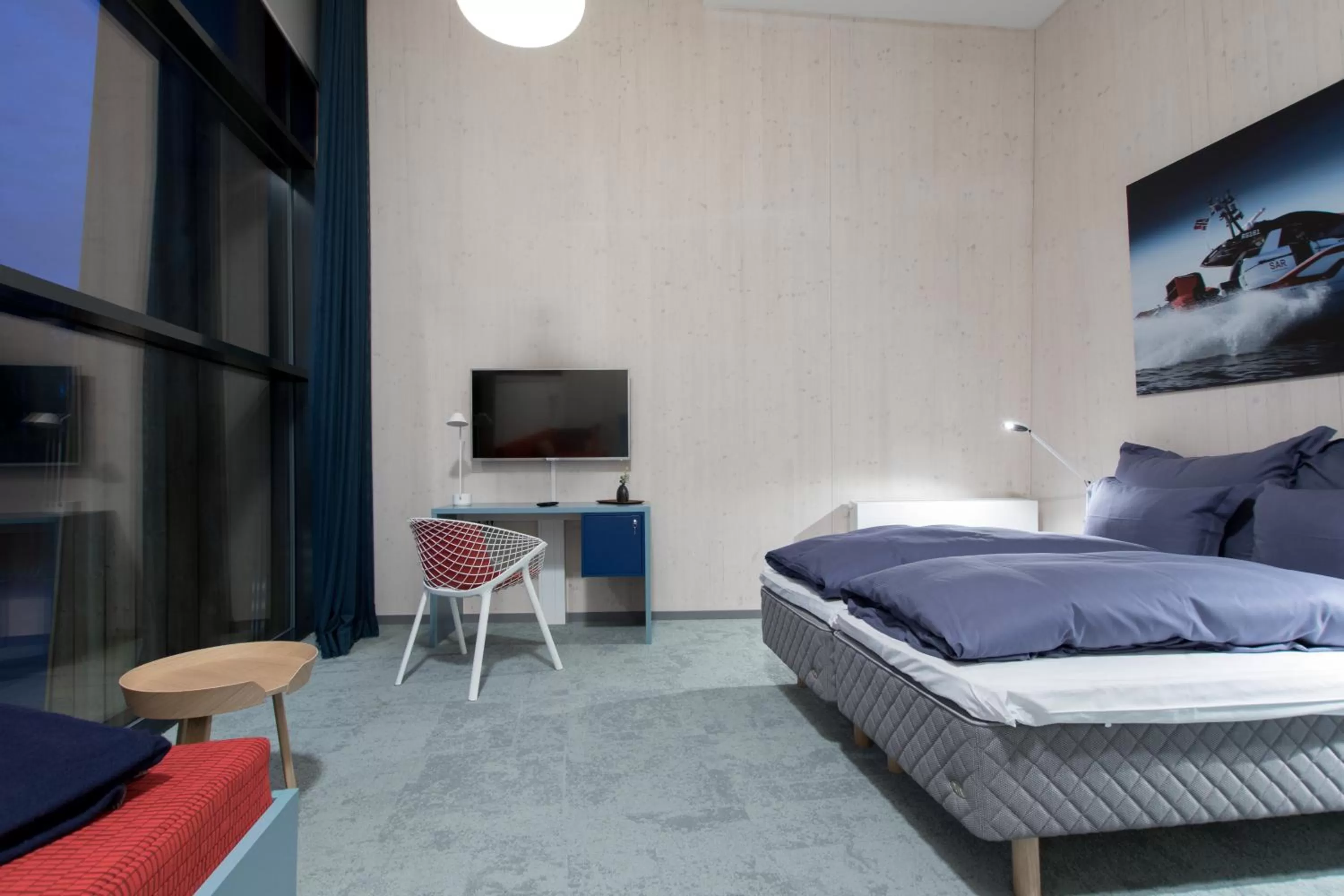 TV and multimedia, Bed in RS Noatun