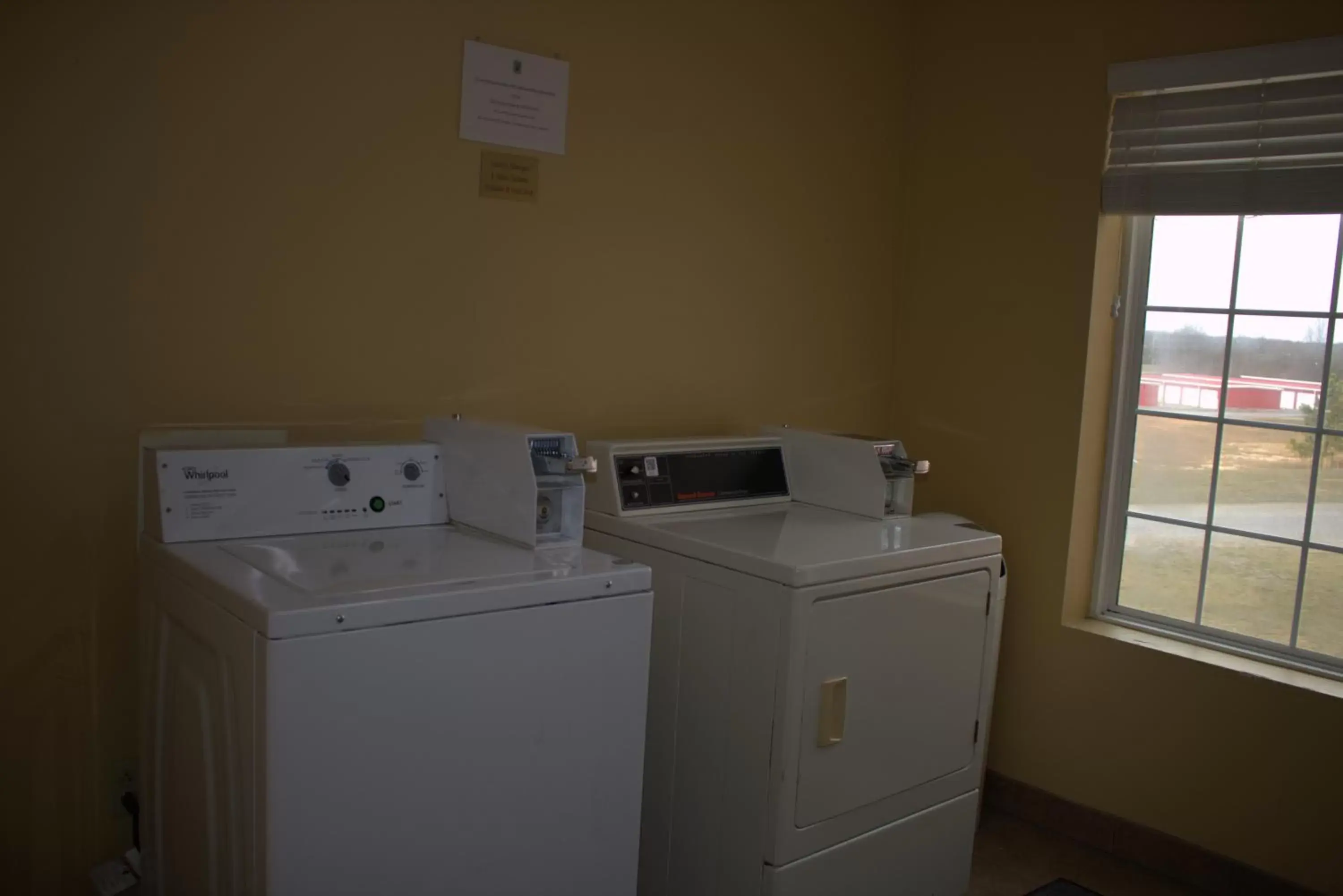 laundry, Kitchen/Kitchenette in Super 8 by Wyndham Rainsville