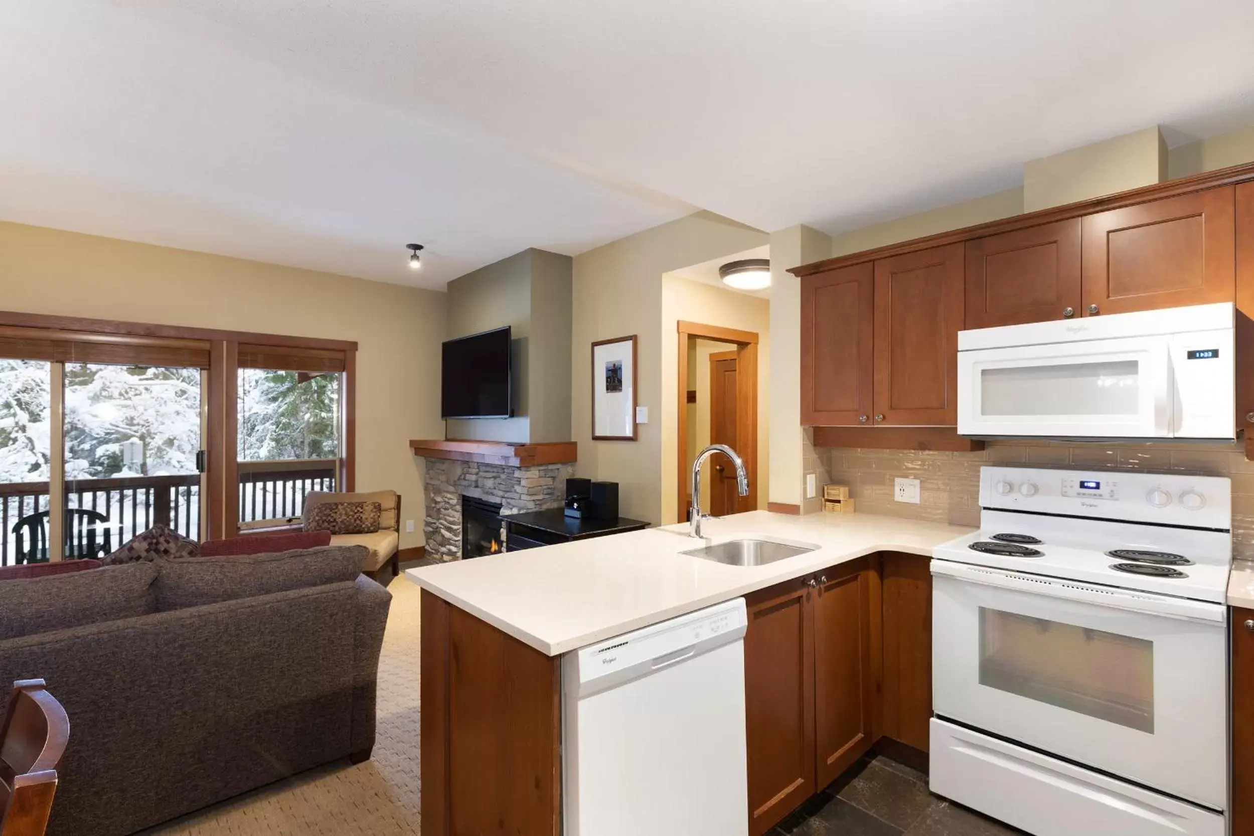 Kitchen/Kitchenette in Horstman House by Whistler Premier