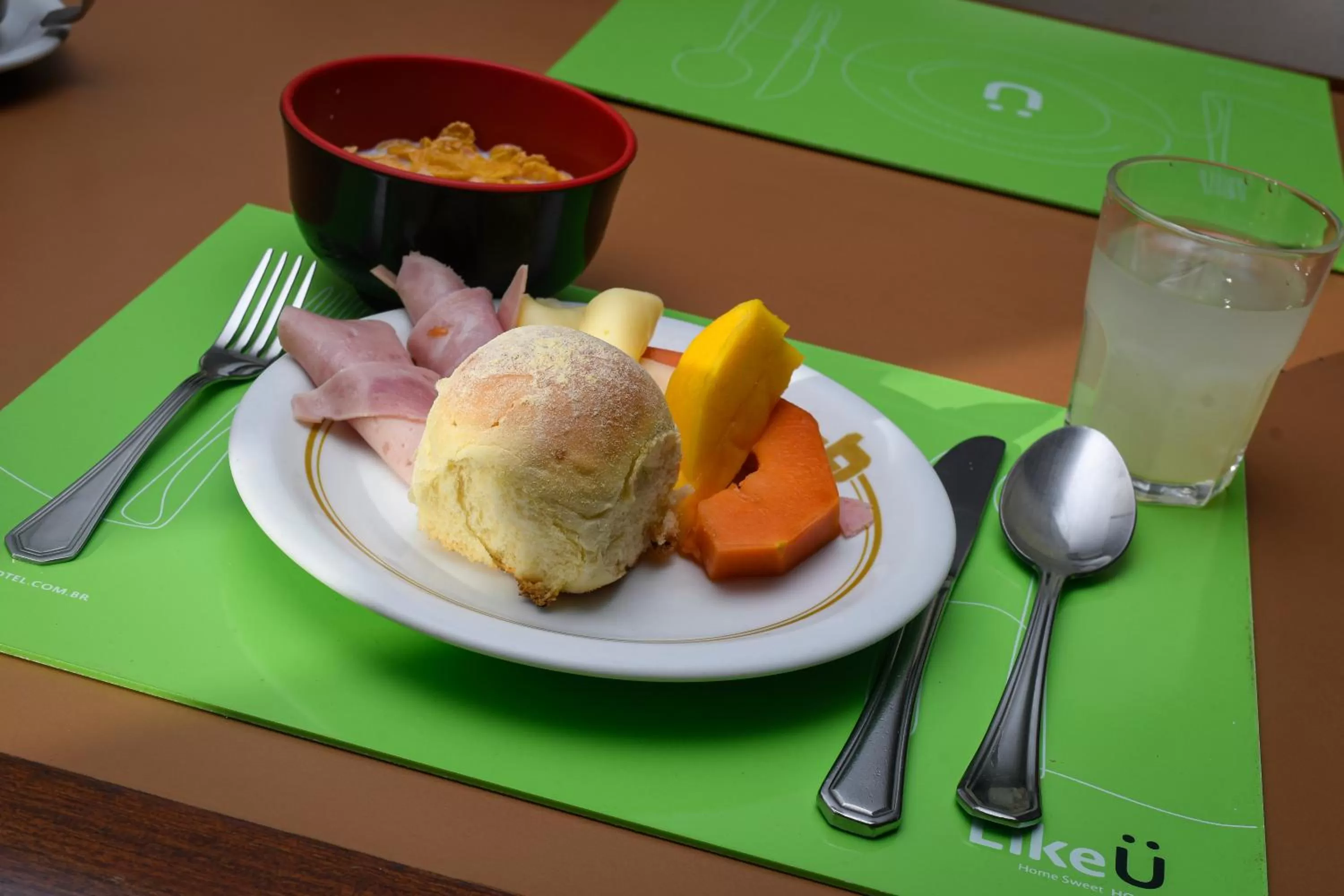 Food in Like U Hotel Brasília