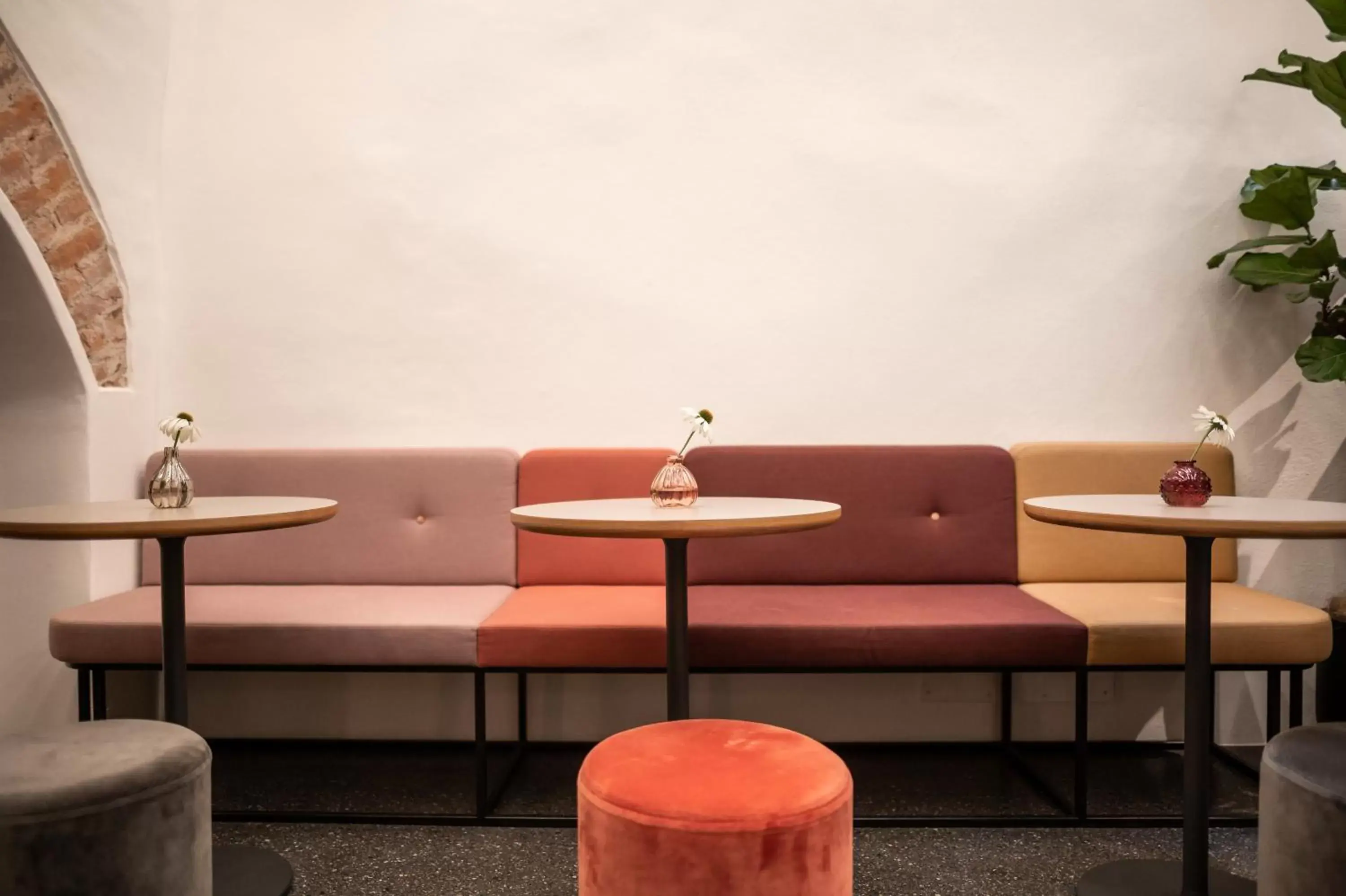 Lounge or bar, Seating Area in Kuntino Suites