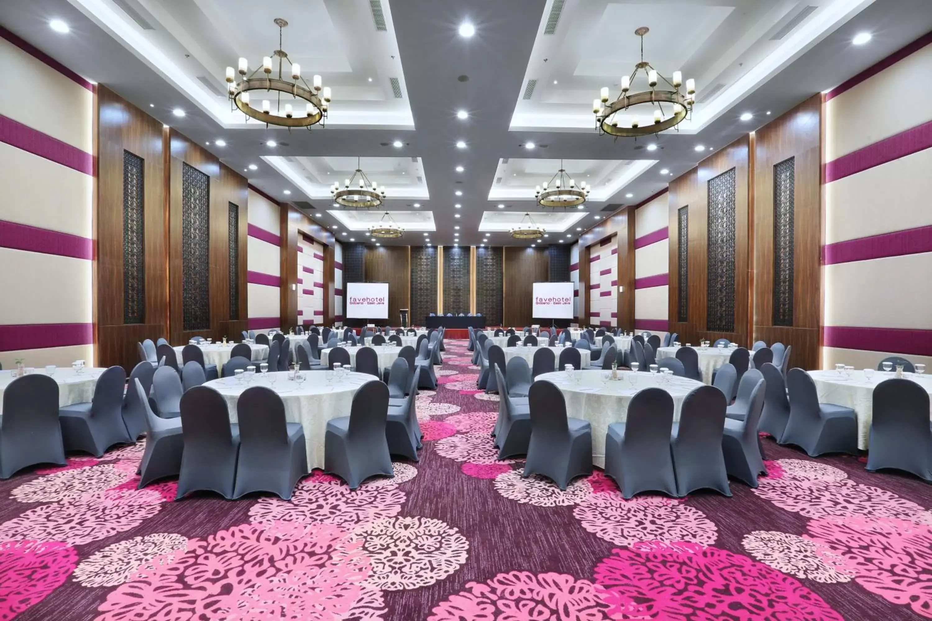 Meeting/conference room, Banquet Facilities in favehotel Sidoarjo