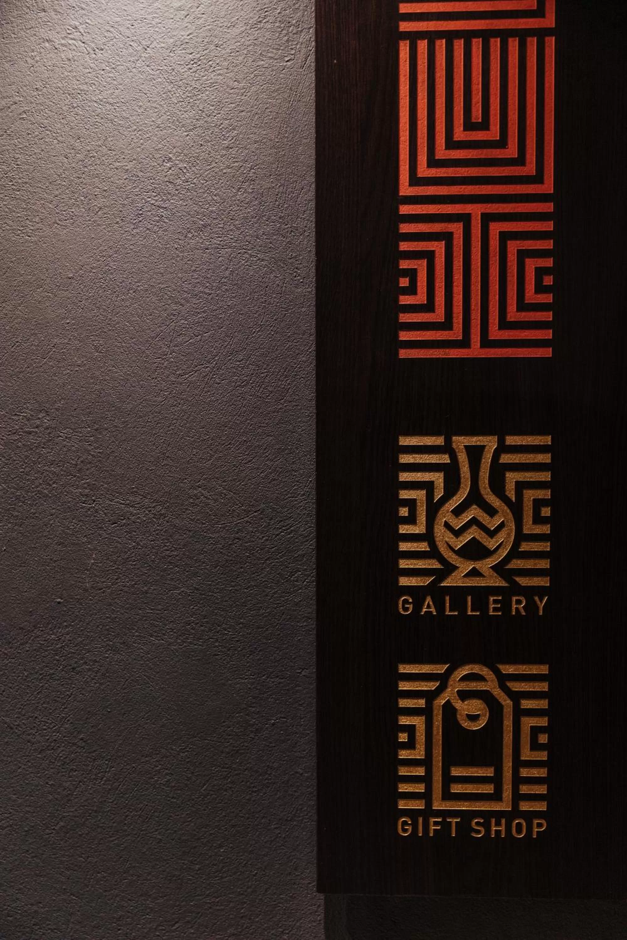 Shopping Area in Sui Boutique Hotel