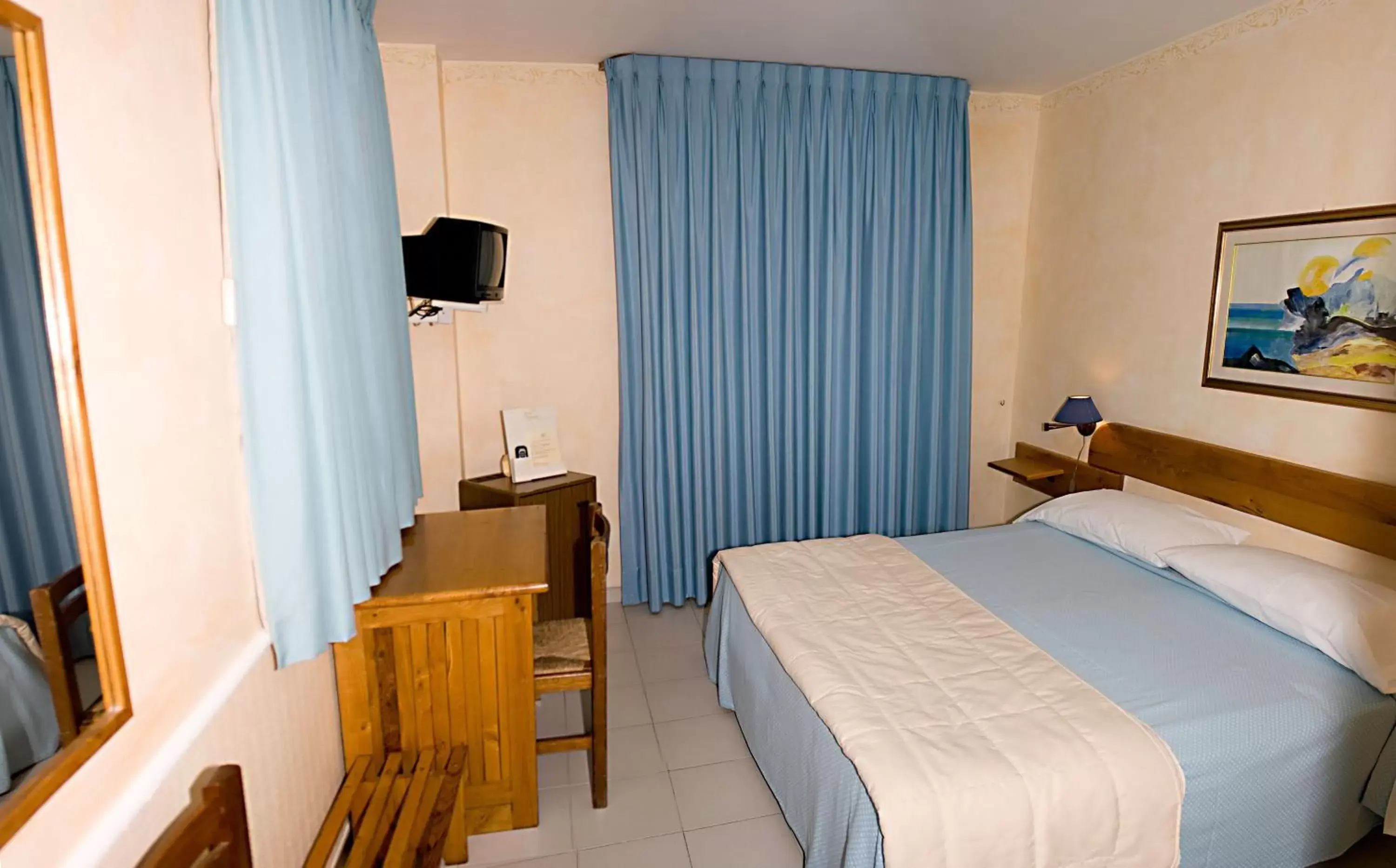 Photo of the whole room, Bed in Hotel Marinella