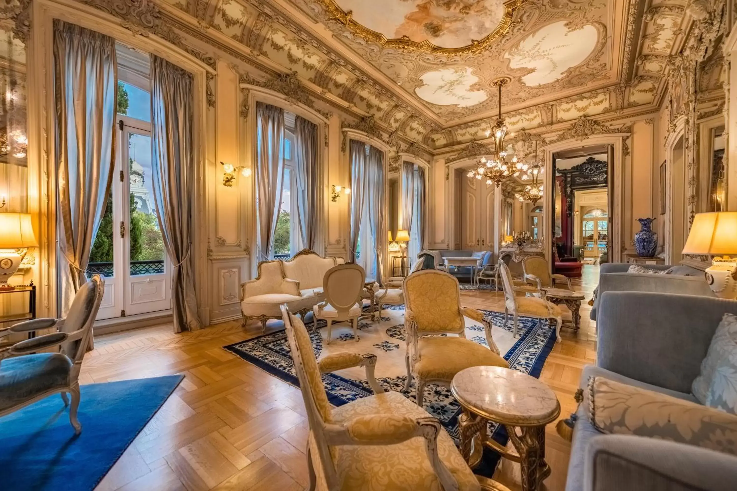 Living room in Pestana Palace Lisboa Hotel & National Monument - The Leading Hotels of the World