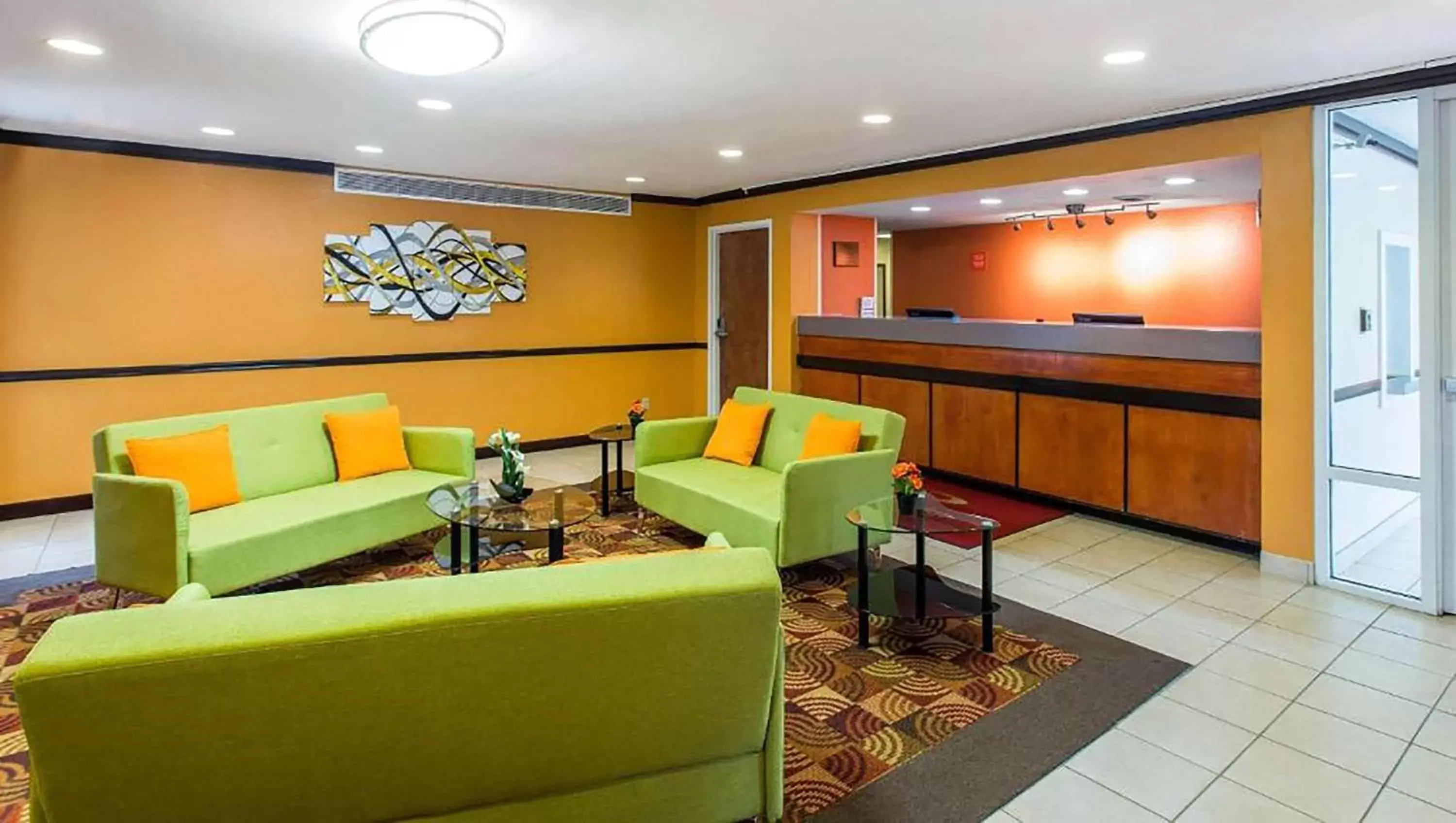 Lobby or reception, Lobby/Reception in Studios & Suites 4 Less Charlotte