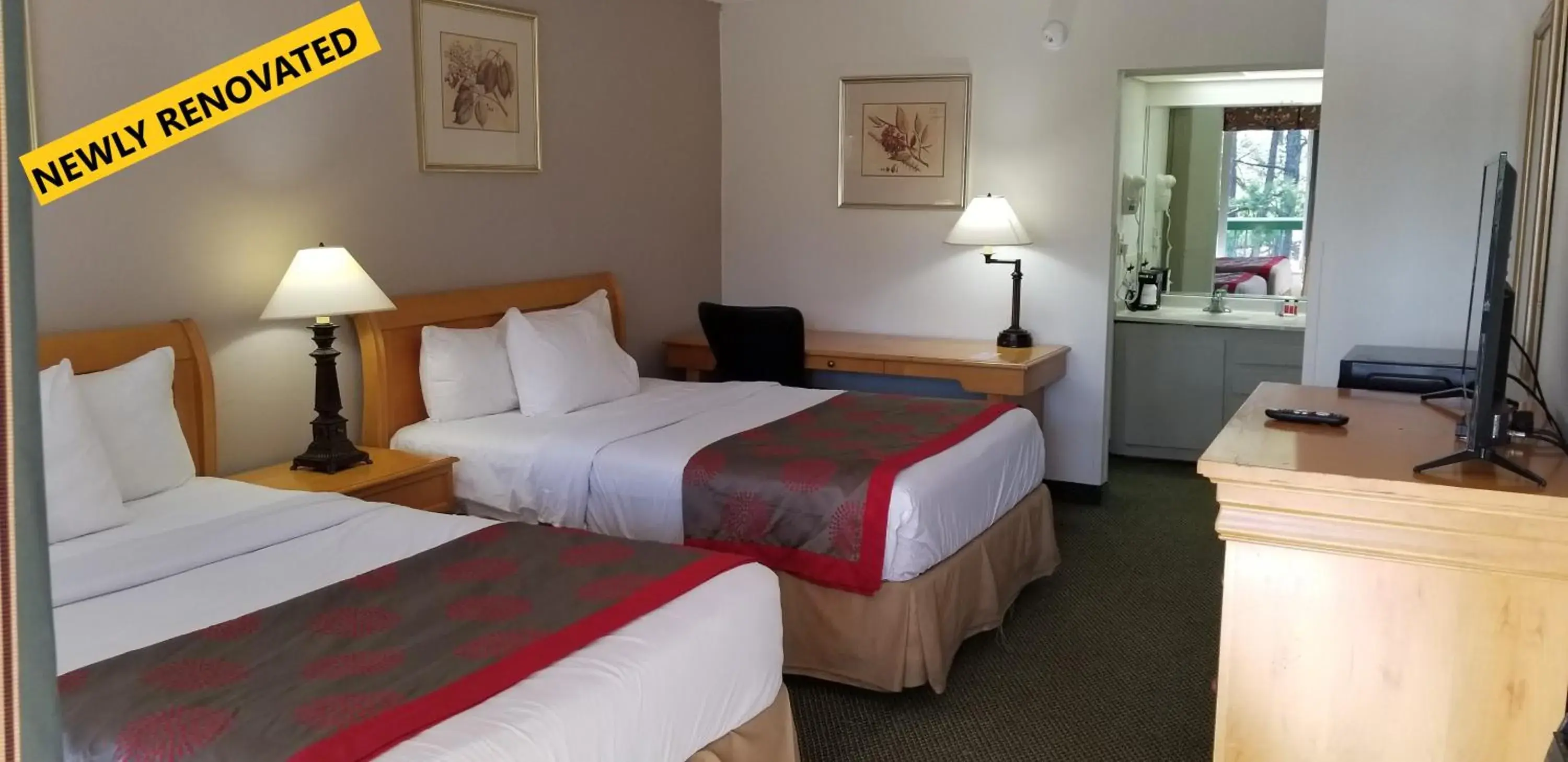 Deluxe Double Room with Two Double Beds - Non-Smoking in Ramada by Wyndham & Suites Warner Robins Deluxe Double Room with Two Double Beds - Non-Smoking in Ramada by Wyndham & Suites Warner Robins
