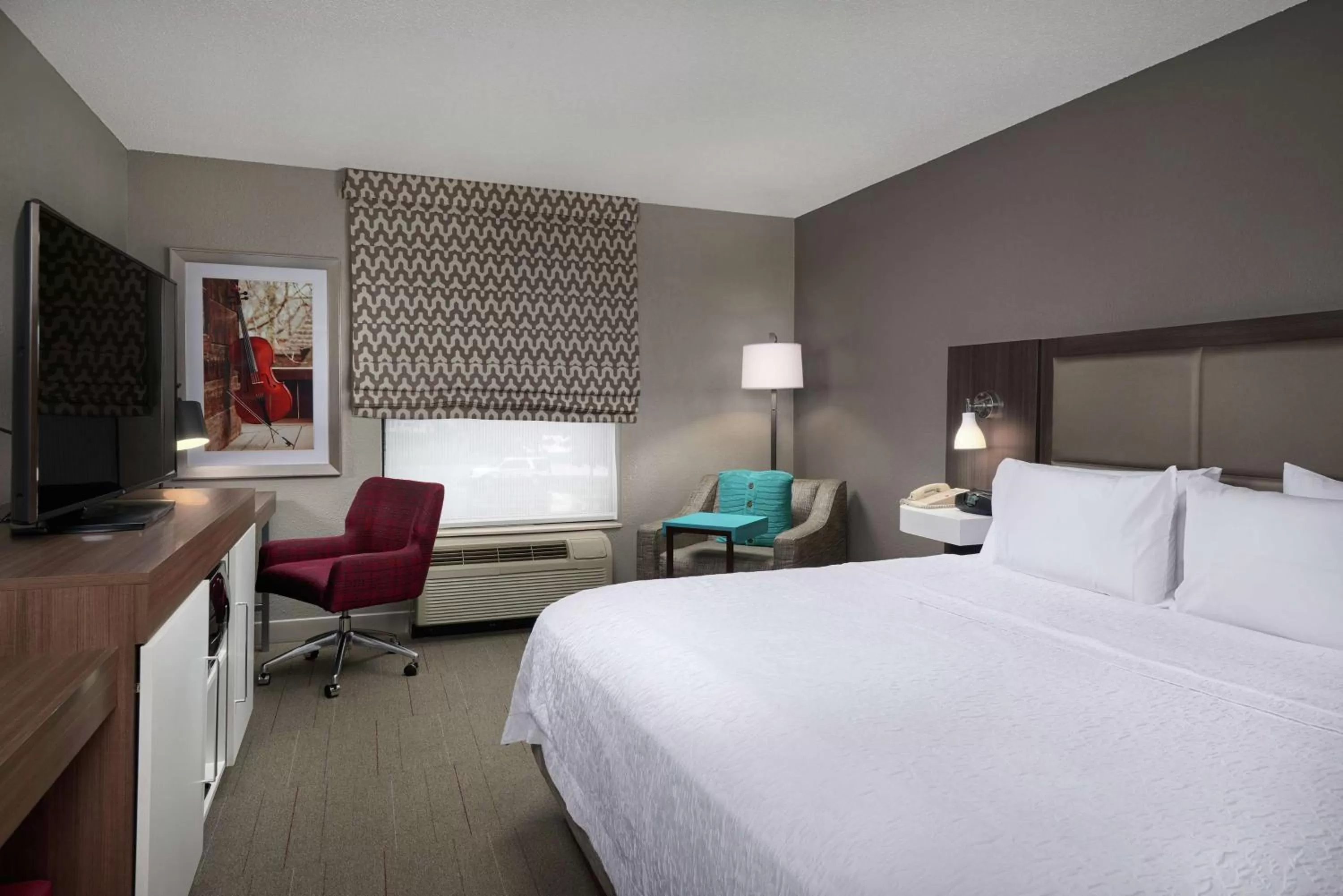 Bedroom, Bed in Hampton Inn & Suites Oxford-Anniston