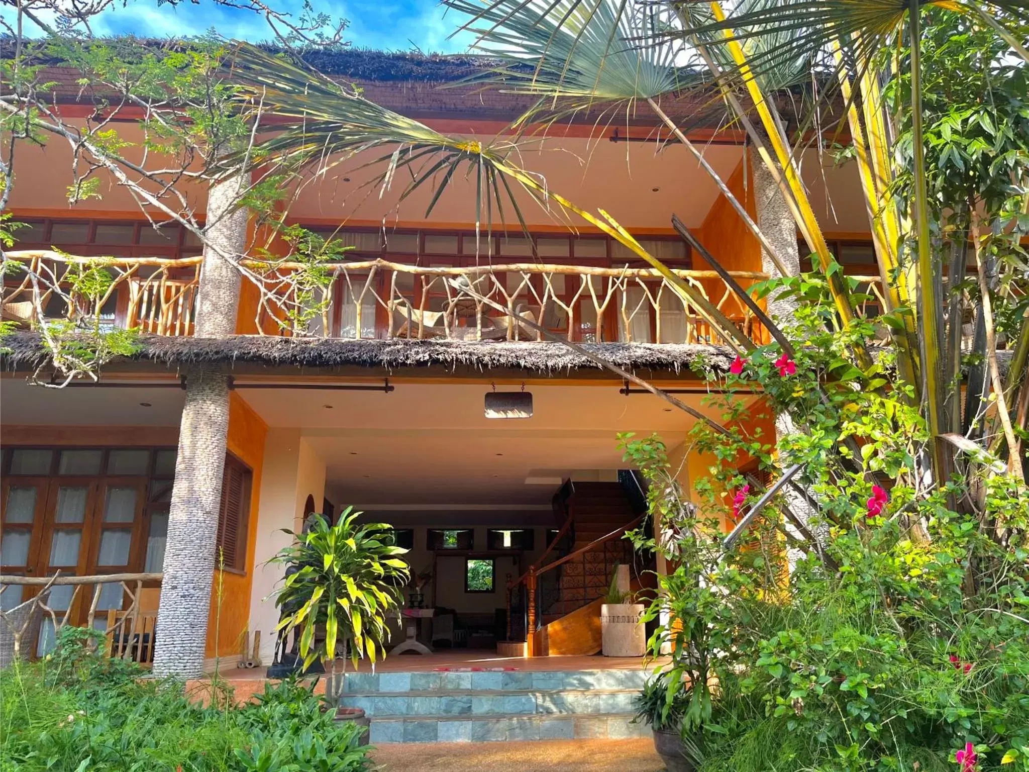 Coco Grove Beach Resort, Siquijor Island