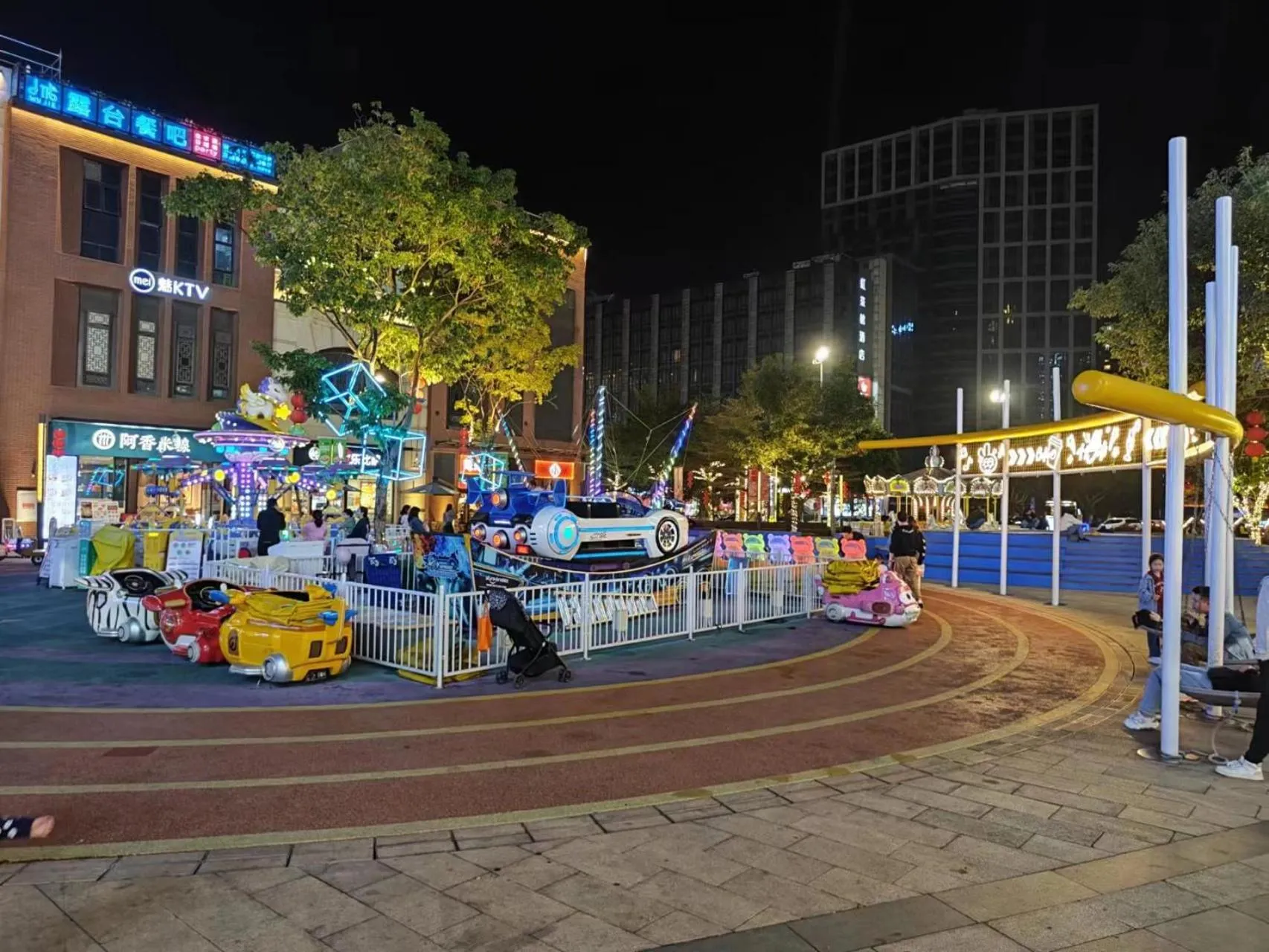 Entertainment in Bridal Tea House Hotel