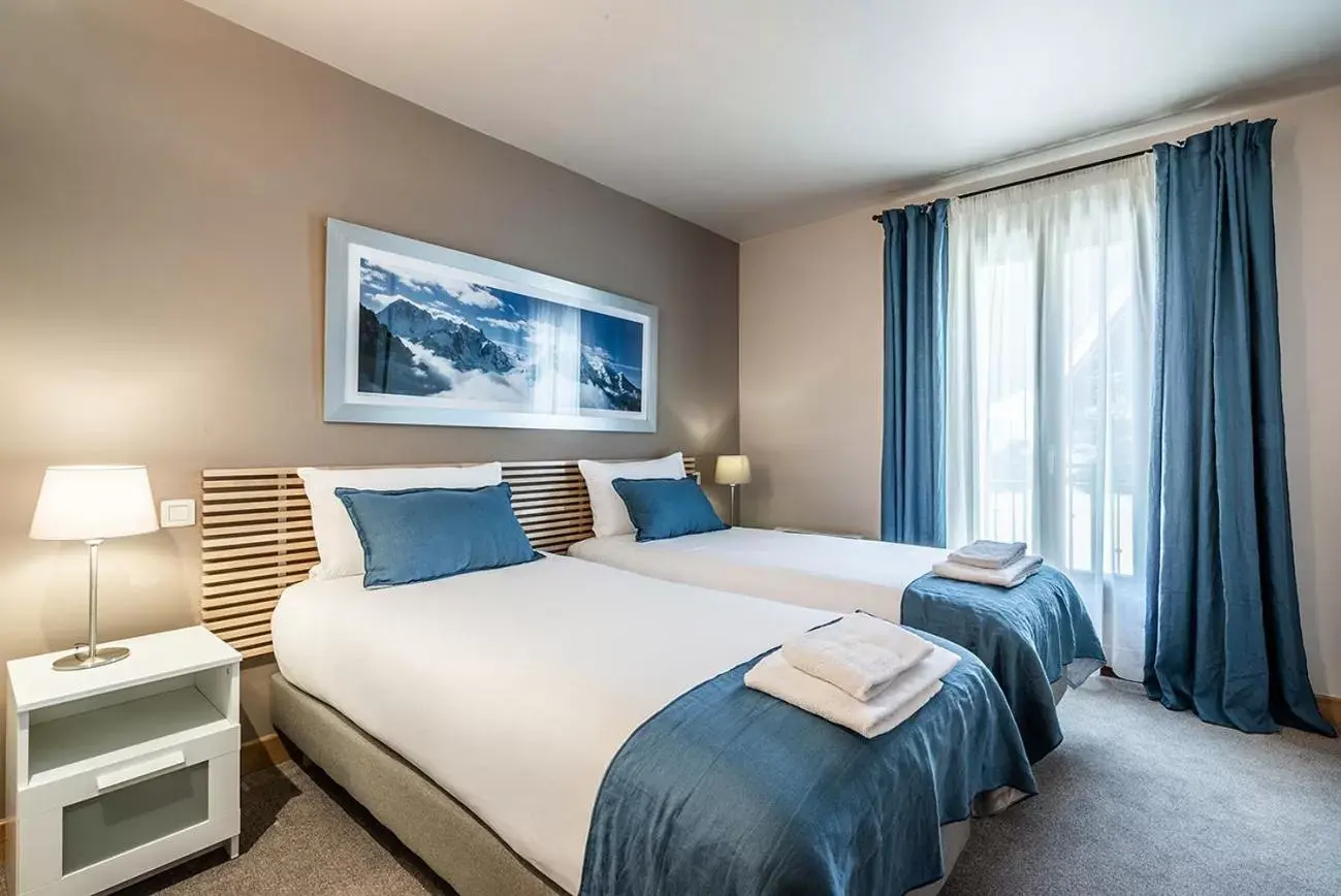 Bed in Eden Hotel, Apartments and Chalet Chamonix Les Praz