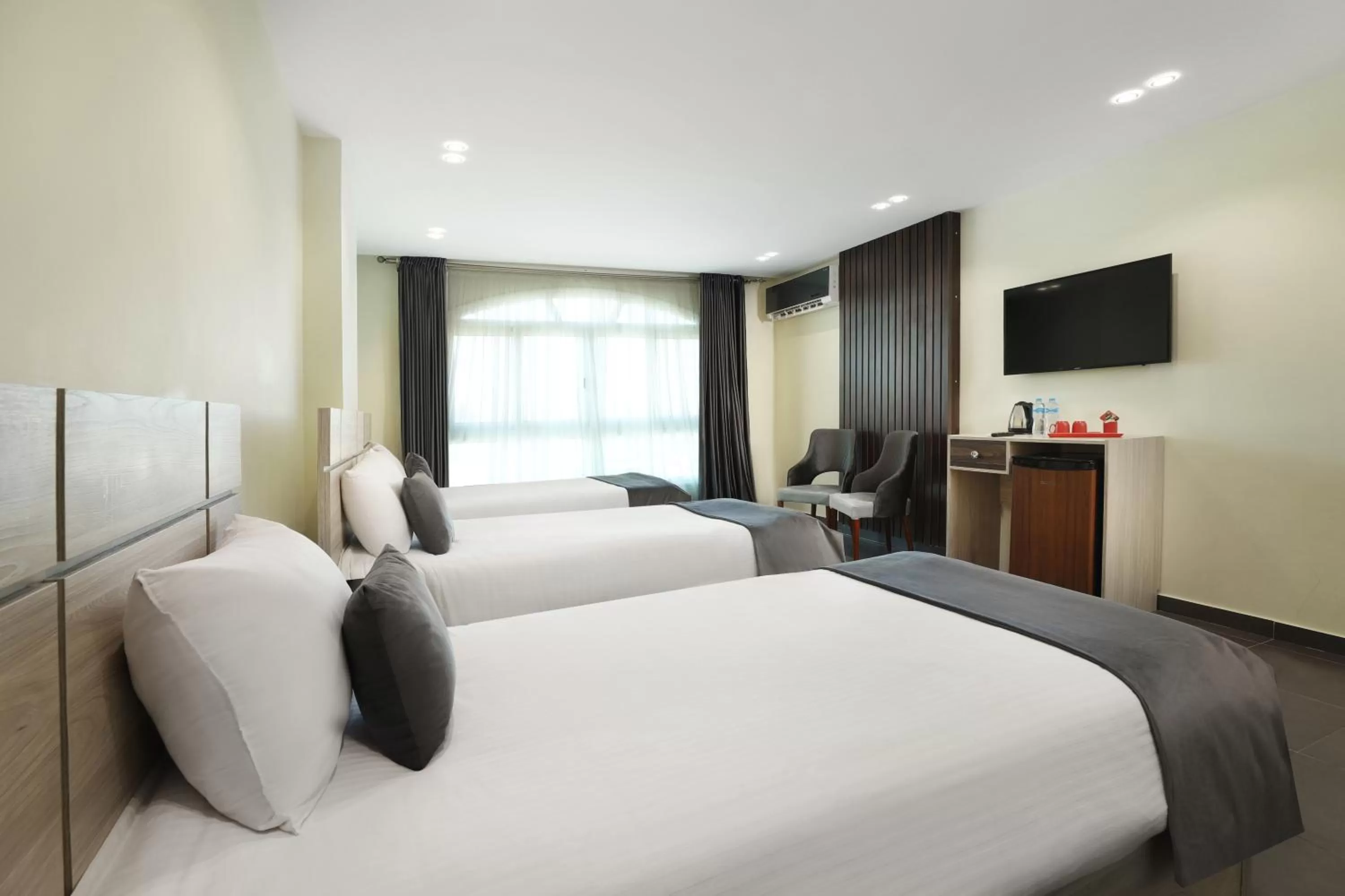 Bed in Brothers Pyramids View