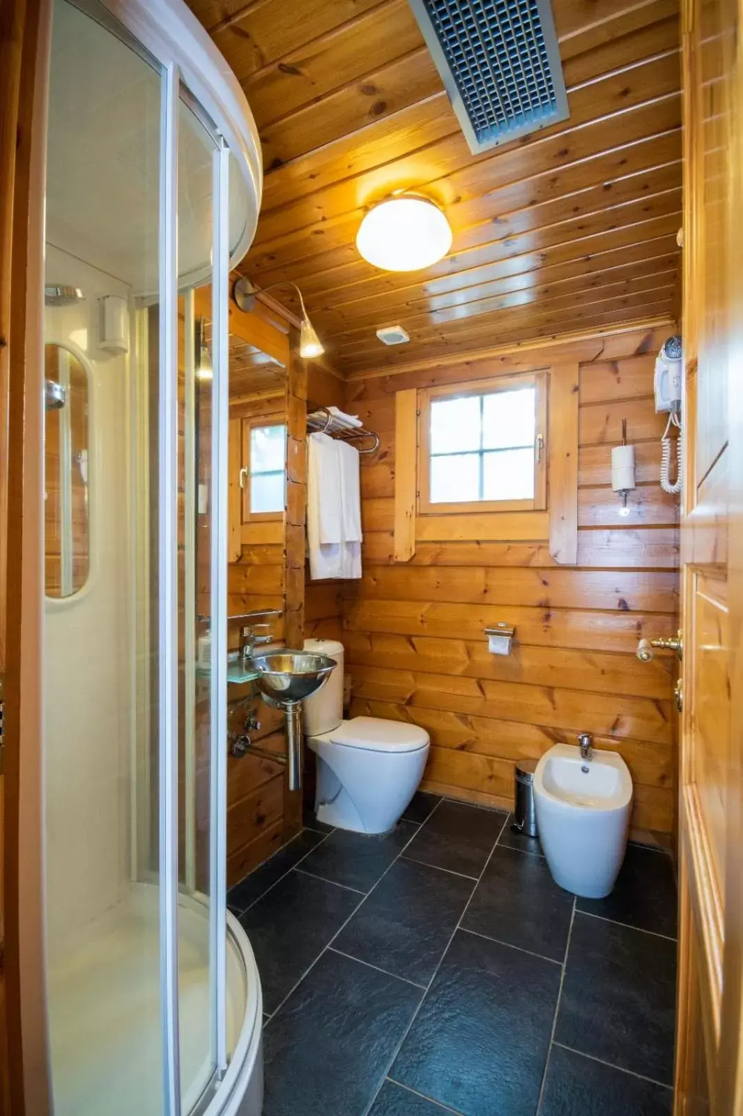Shower, Bathroom in Hotel Somlom - ECO Friendly Montseny