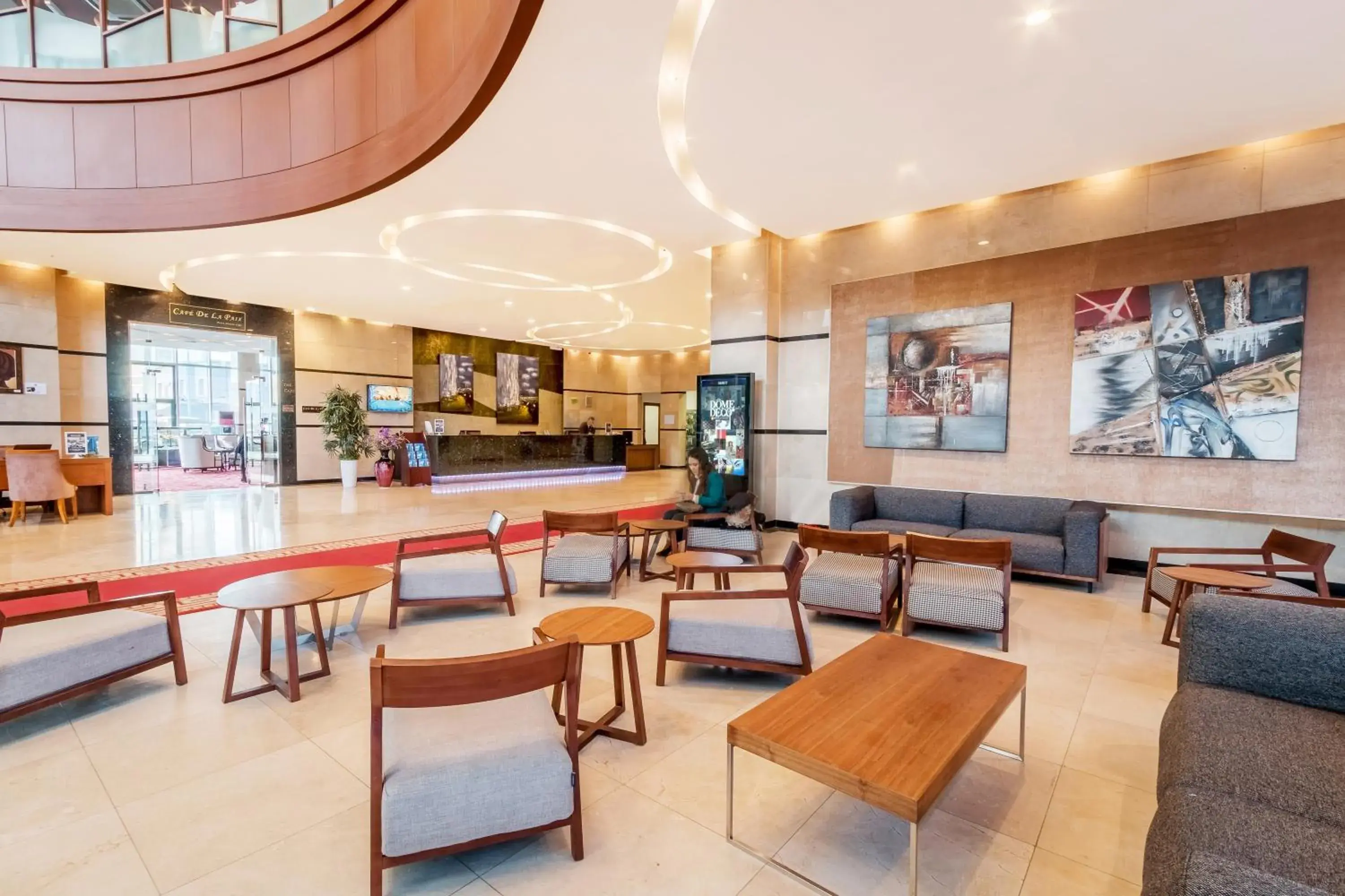 Lobby or reception, Lounge/Bar in The Blue Sky Hotel and Tower