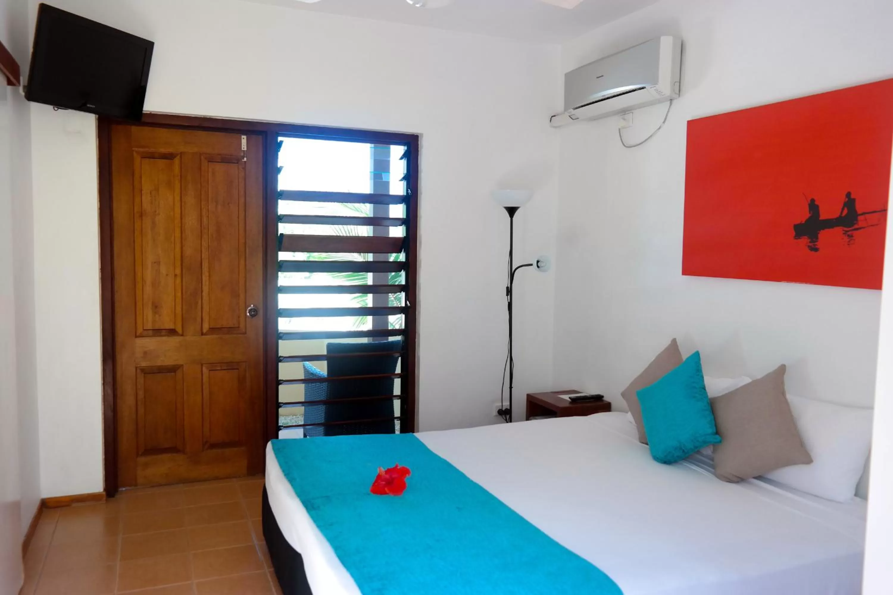 Bedroom in Moorings Hotel