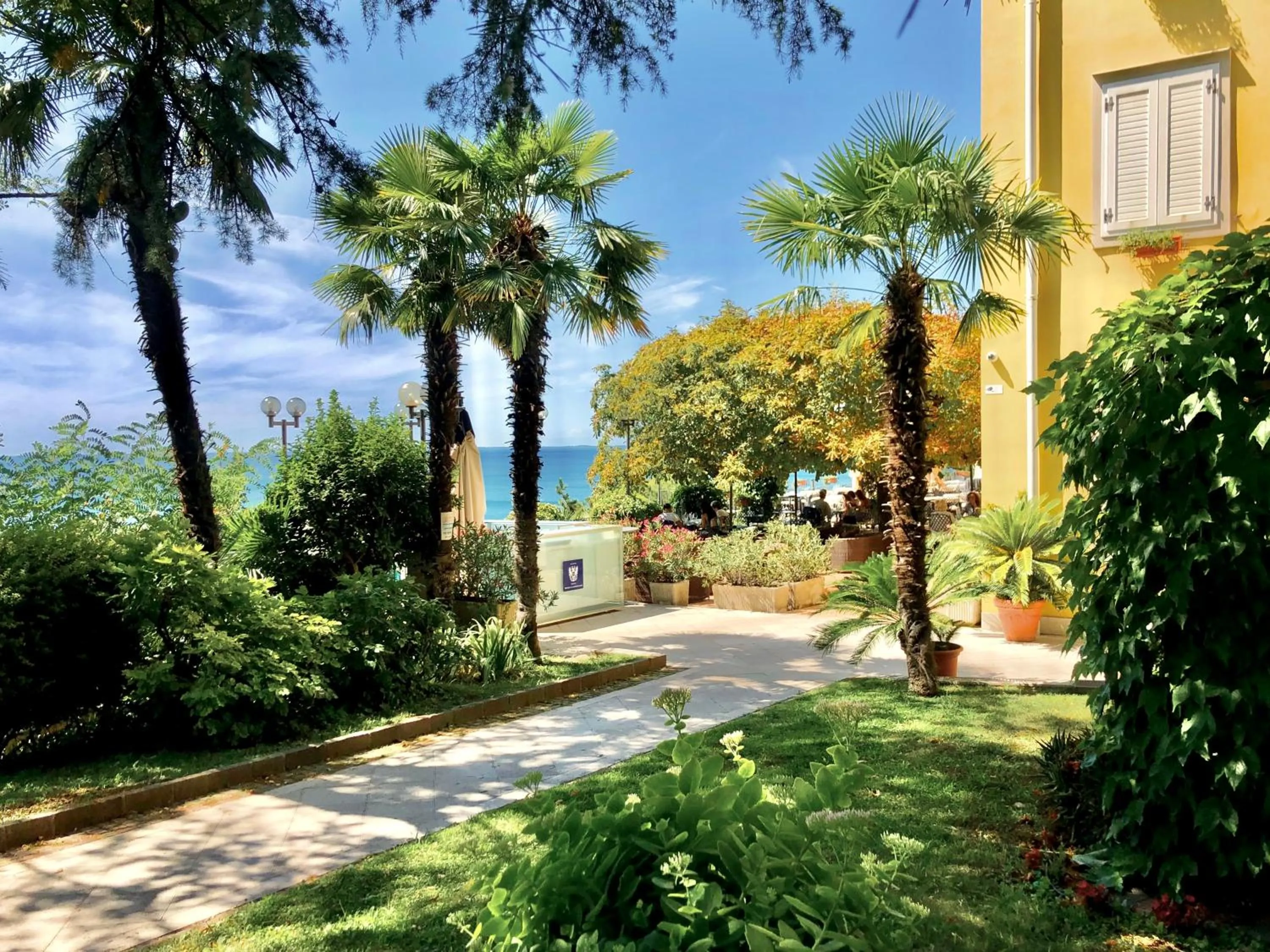 Garden in Hotel Riviera & Maximilian's