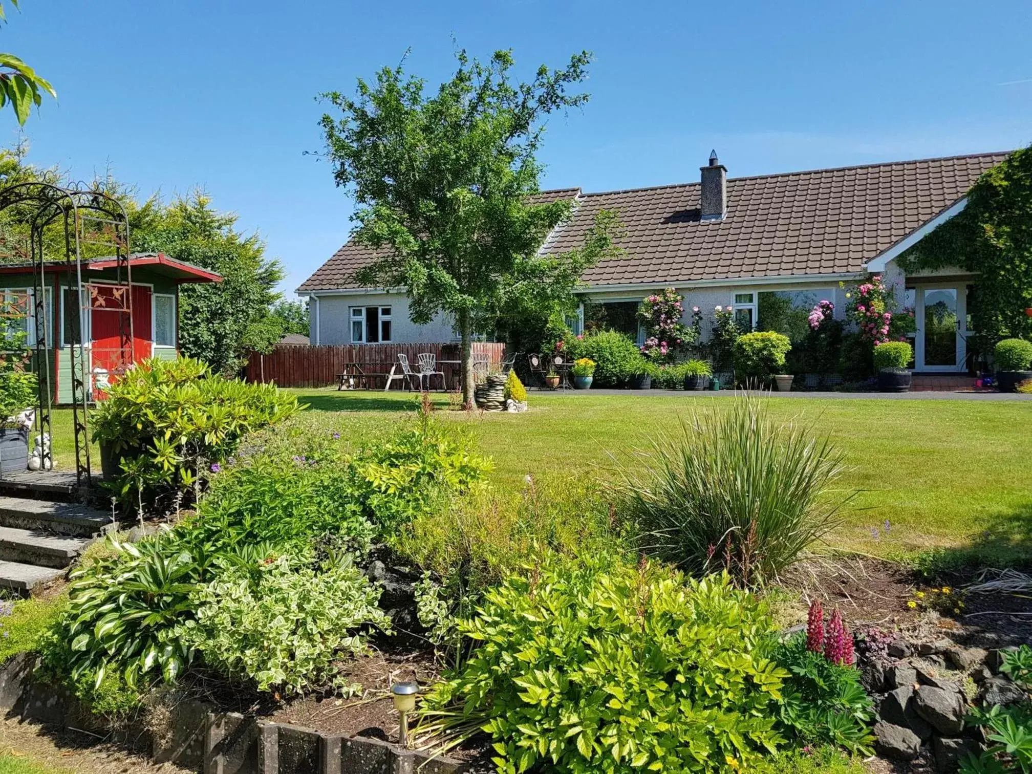 Garden, Property Building in Meadow View B&B