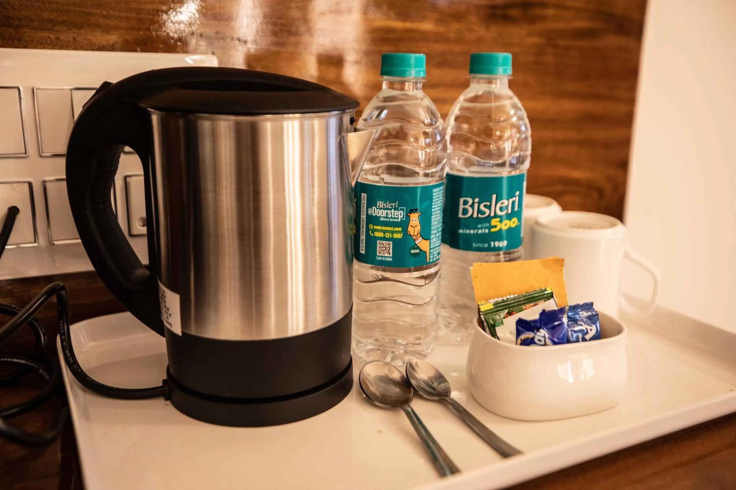Coffee/tea facilities in The Woodside Inn