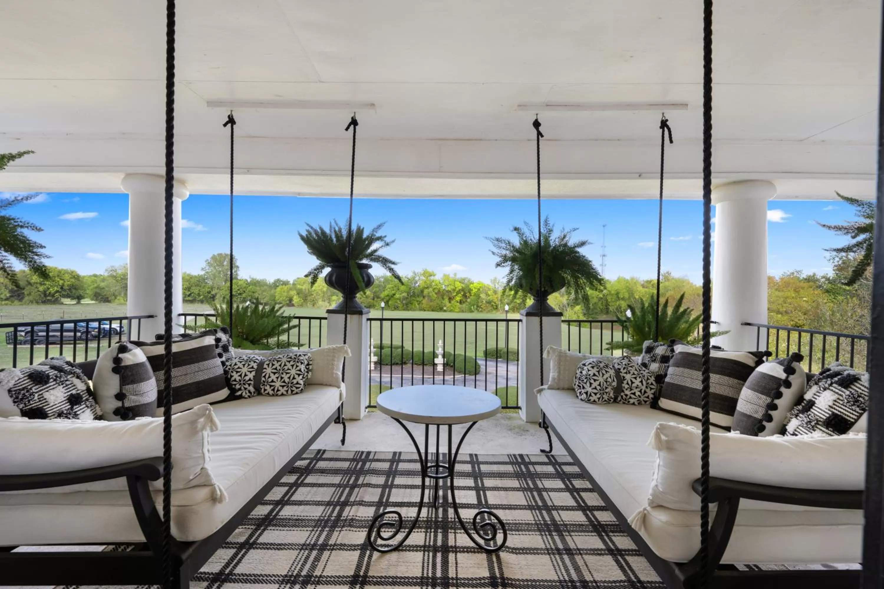 The Plantation House Boutique Inn