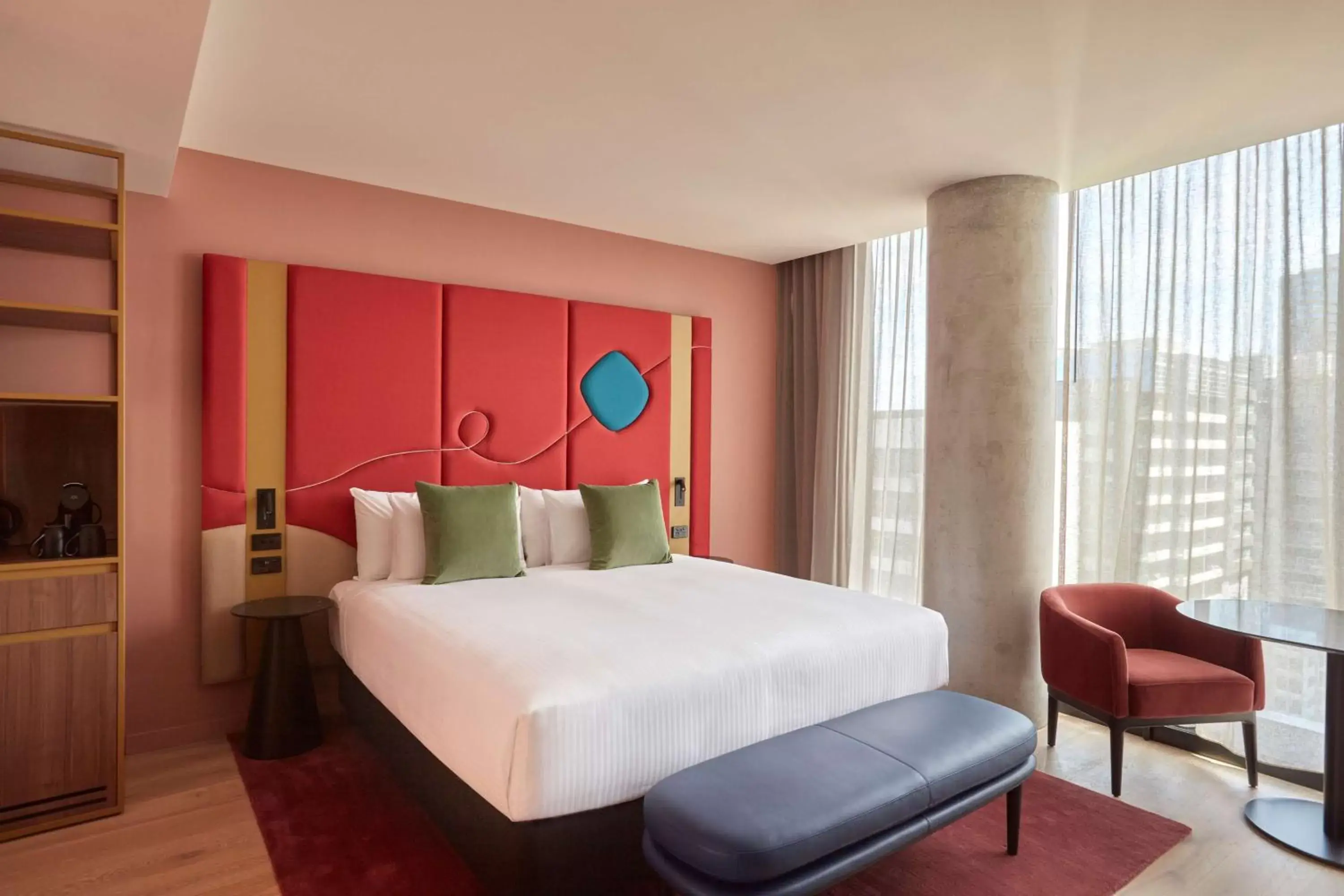 Bedroom, Bed in Quincy Hotel Melbourne